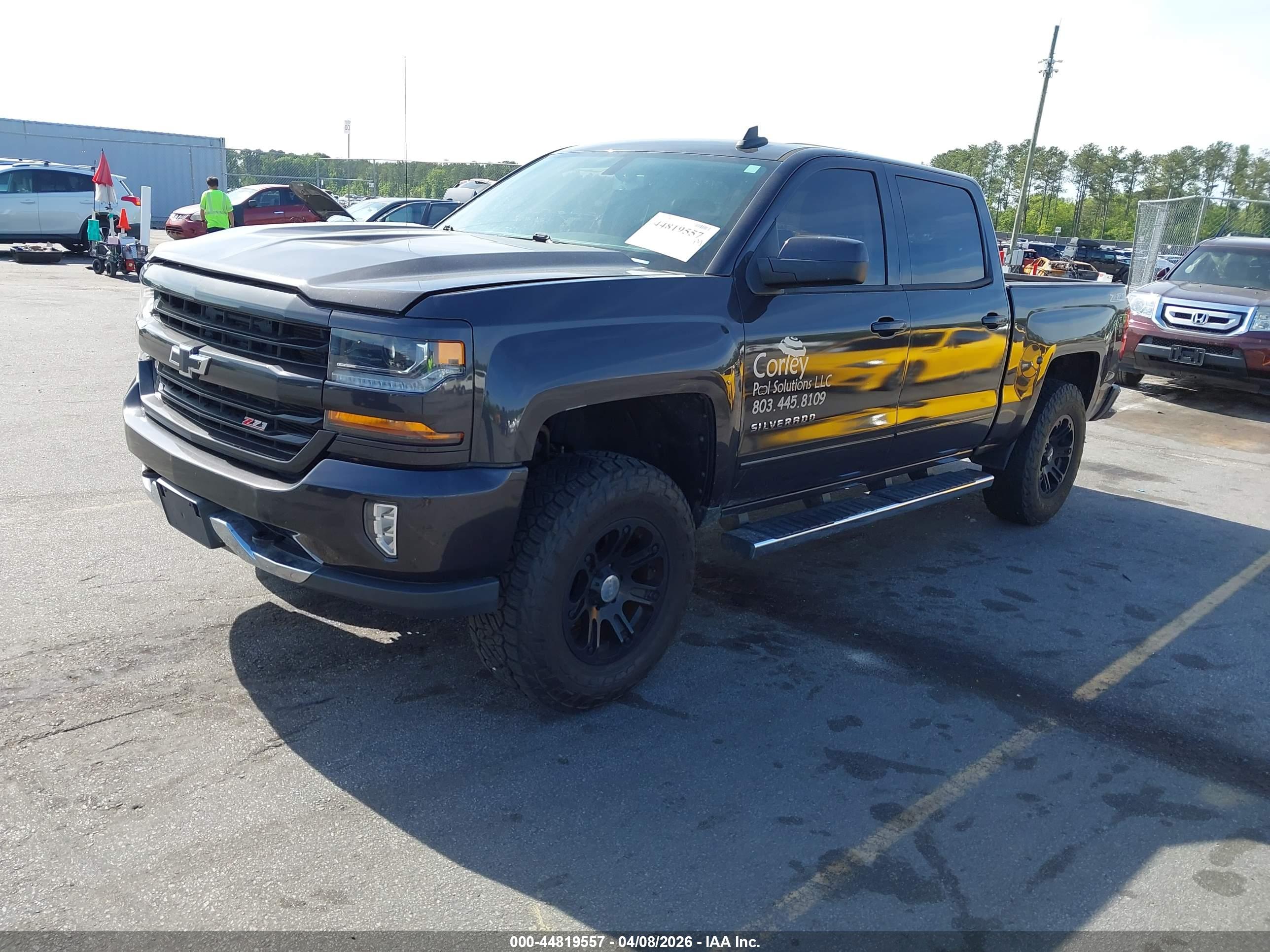CHEVROLET SILVERADO image 2