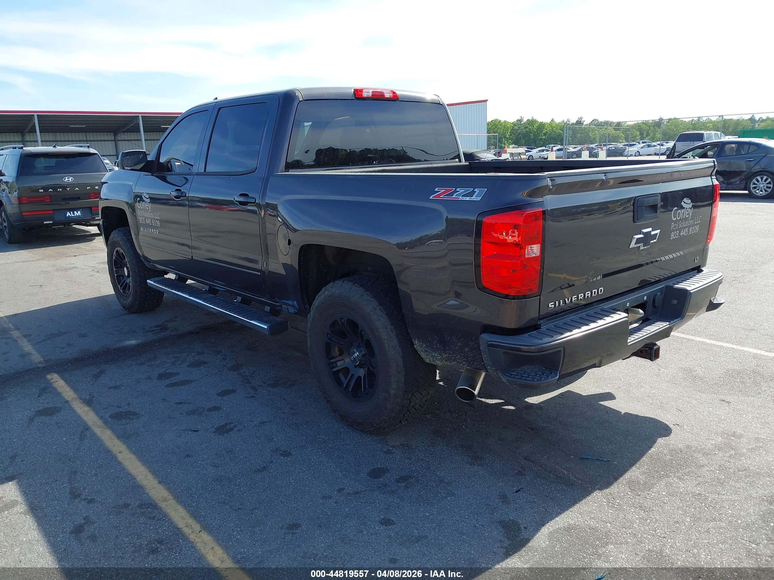 CHEVROLET SILVERADO image 3