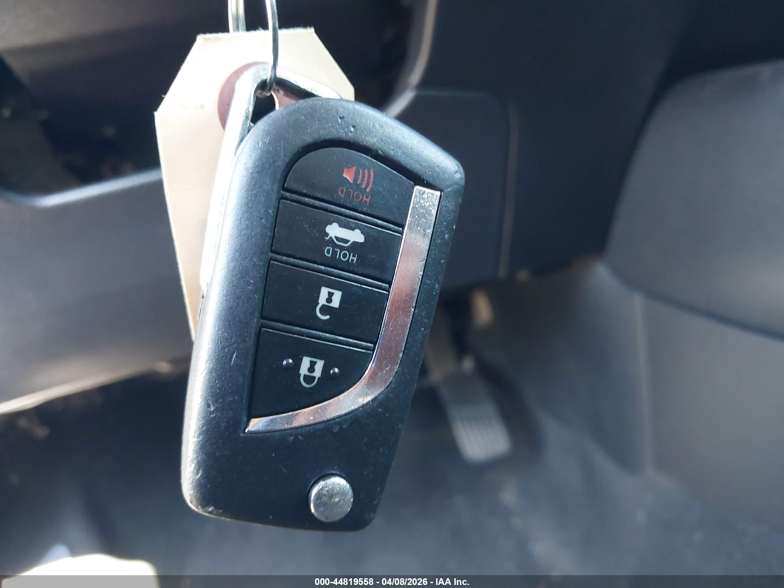 TOYOTA COROLLA image 11