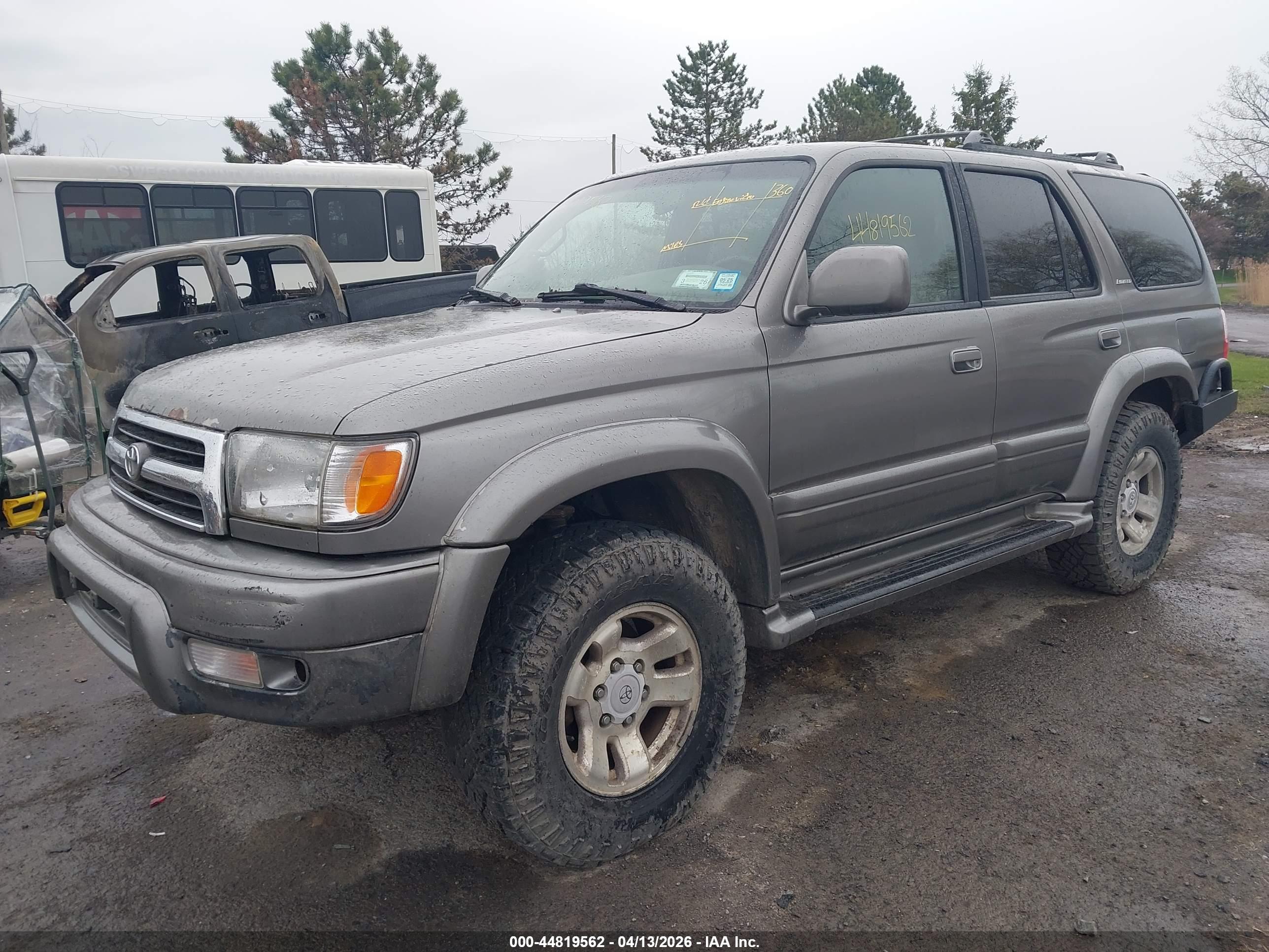 TOYOTA 4RUNNER image 2