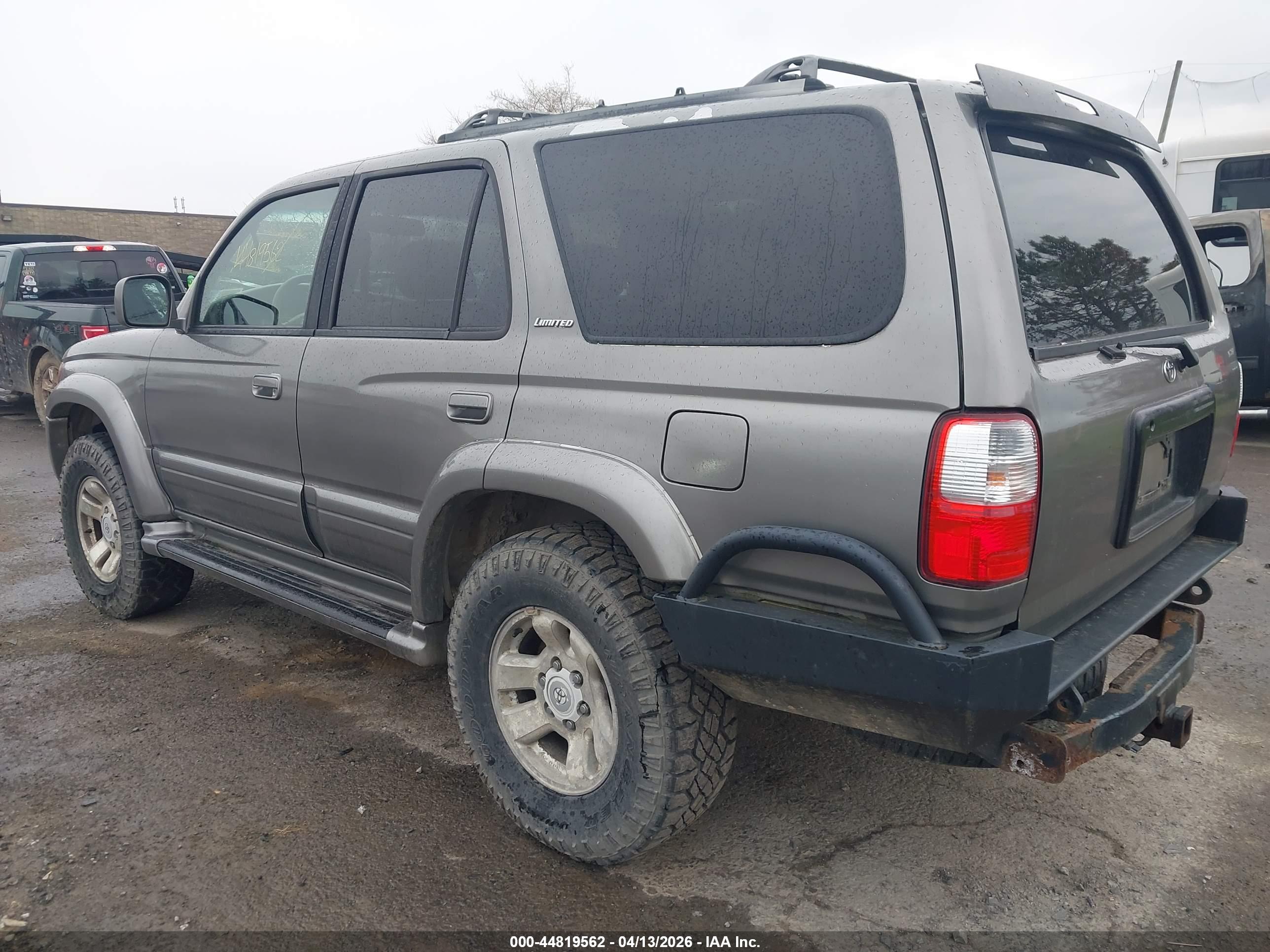 TOYOTA 4RUNNER image 3