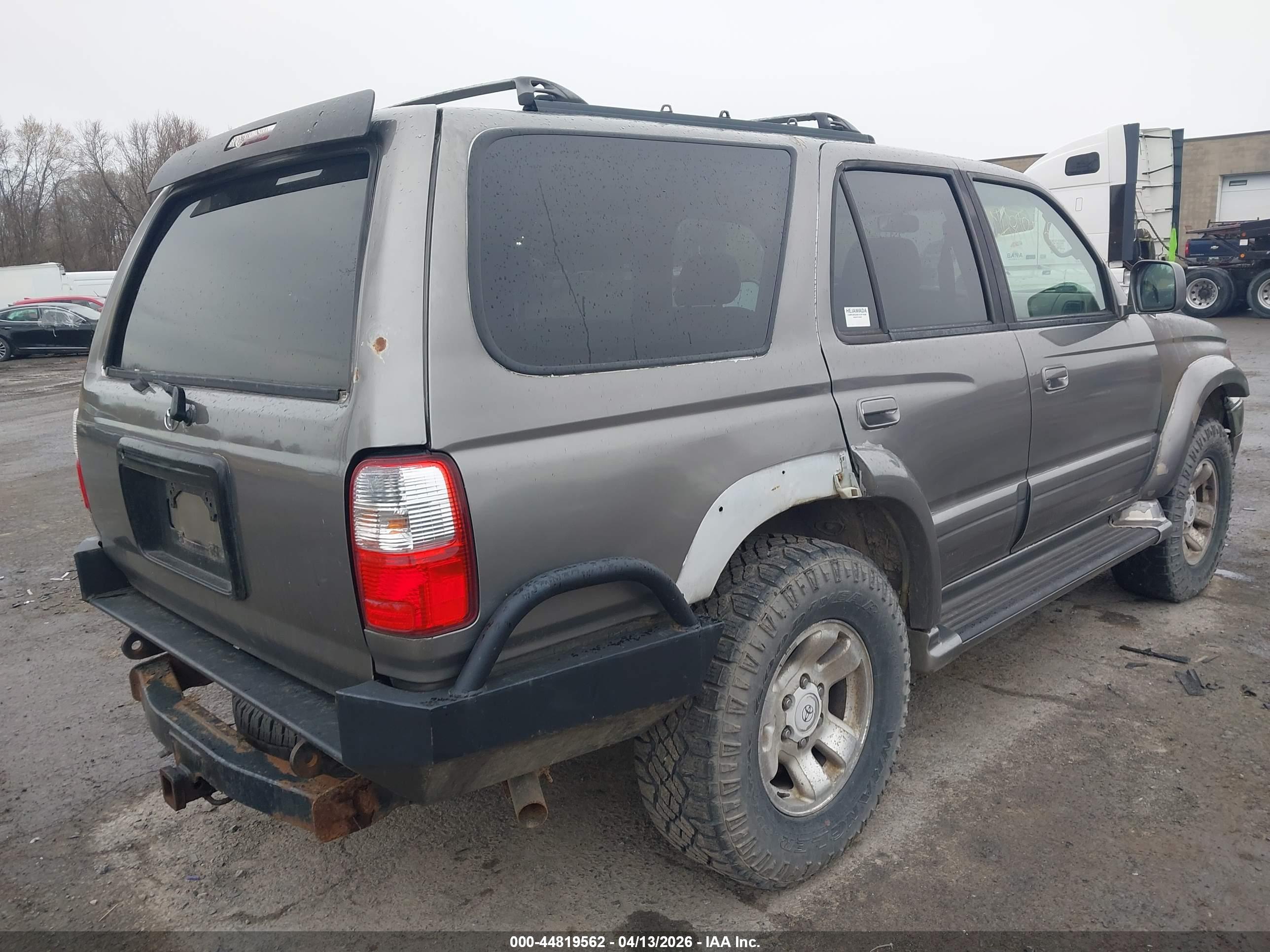 TOYOTA 4RUNNER image 4