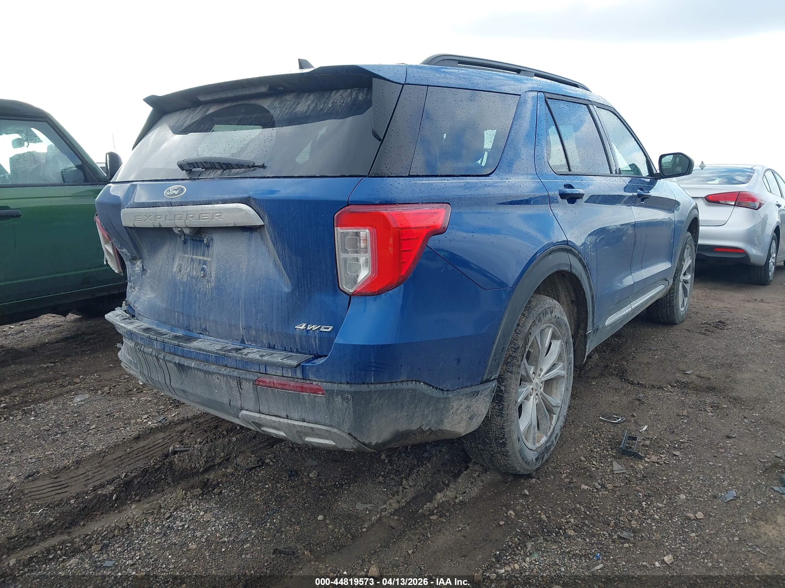 FORD EXPLORER image 4