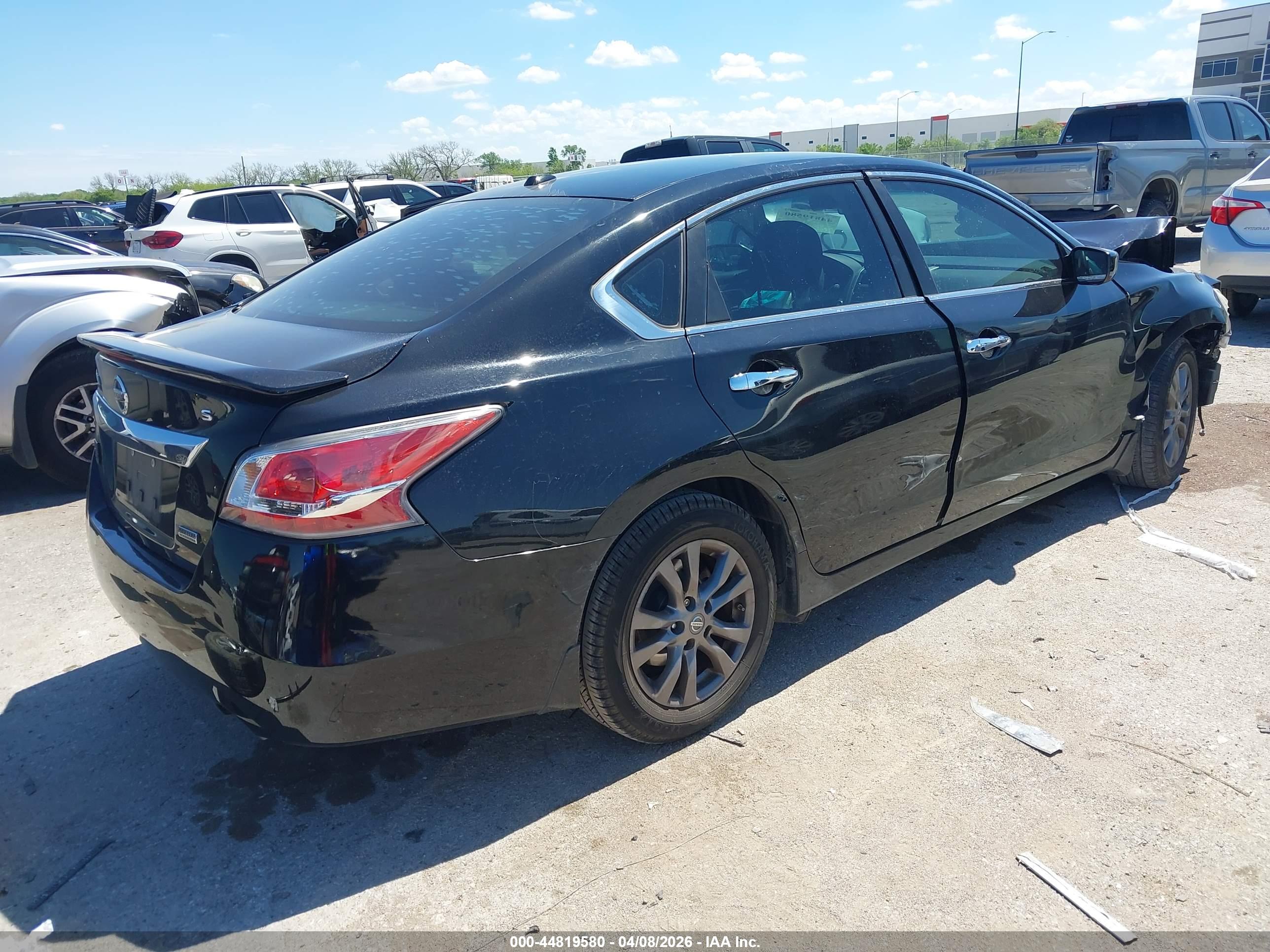 NISSAN ALTIMA image 4