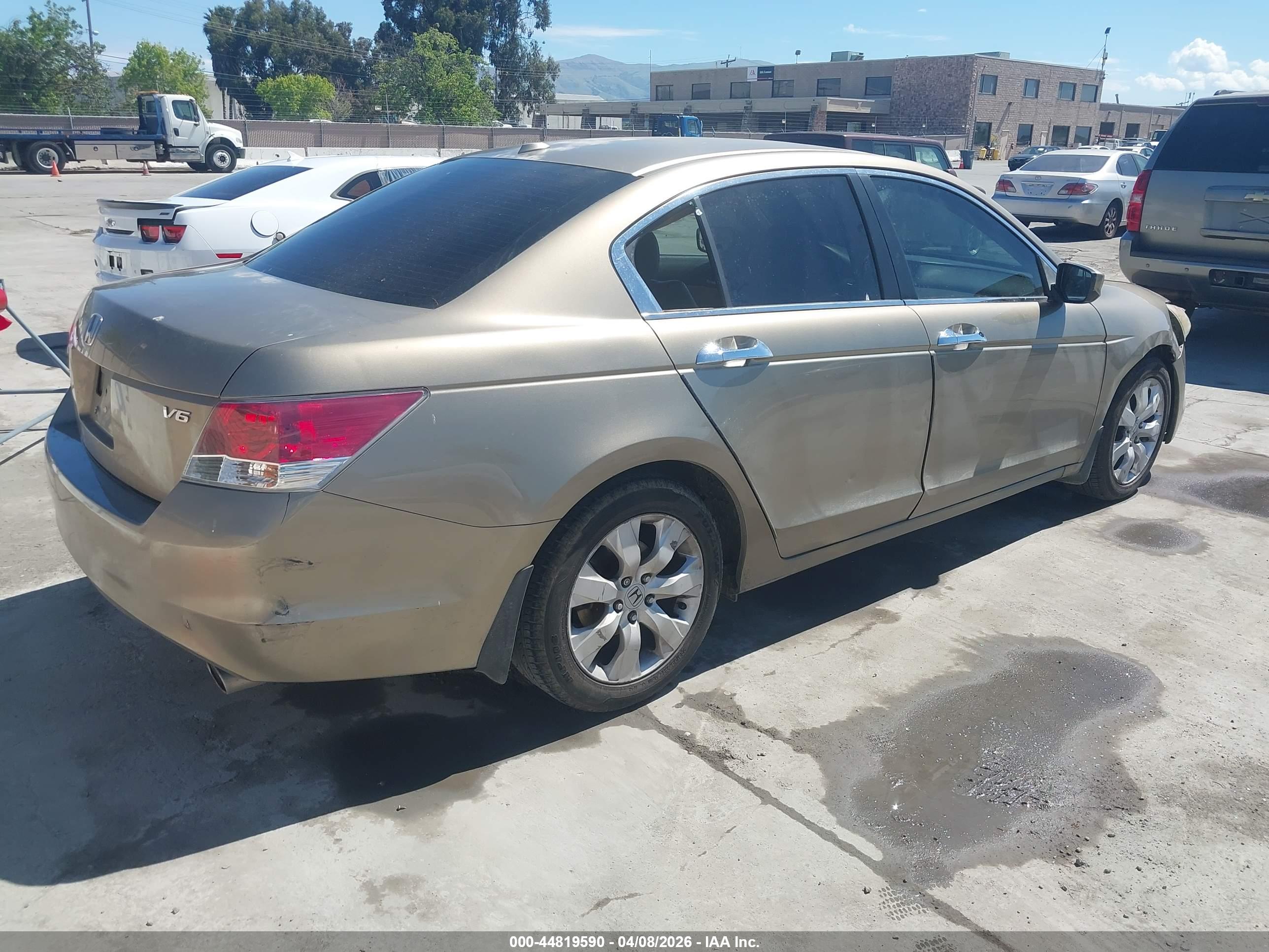 HONDA ACCORD image 4