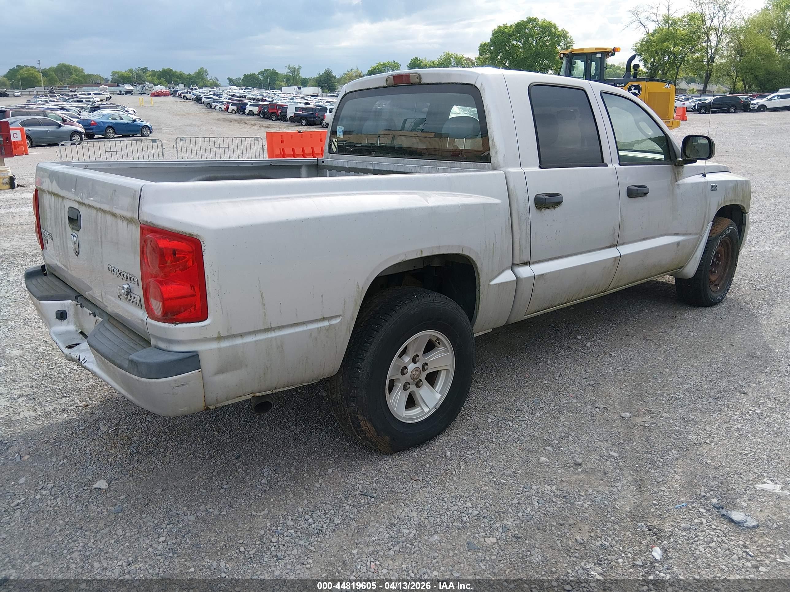 DODGE DAKOTA image 4