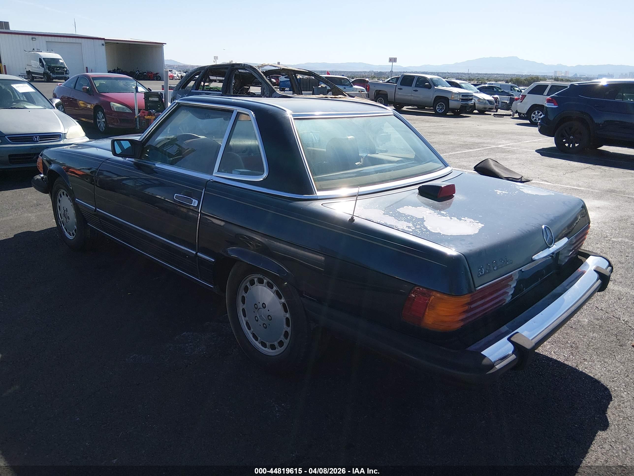 MERCEDES-BENZ 560 image 3