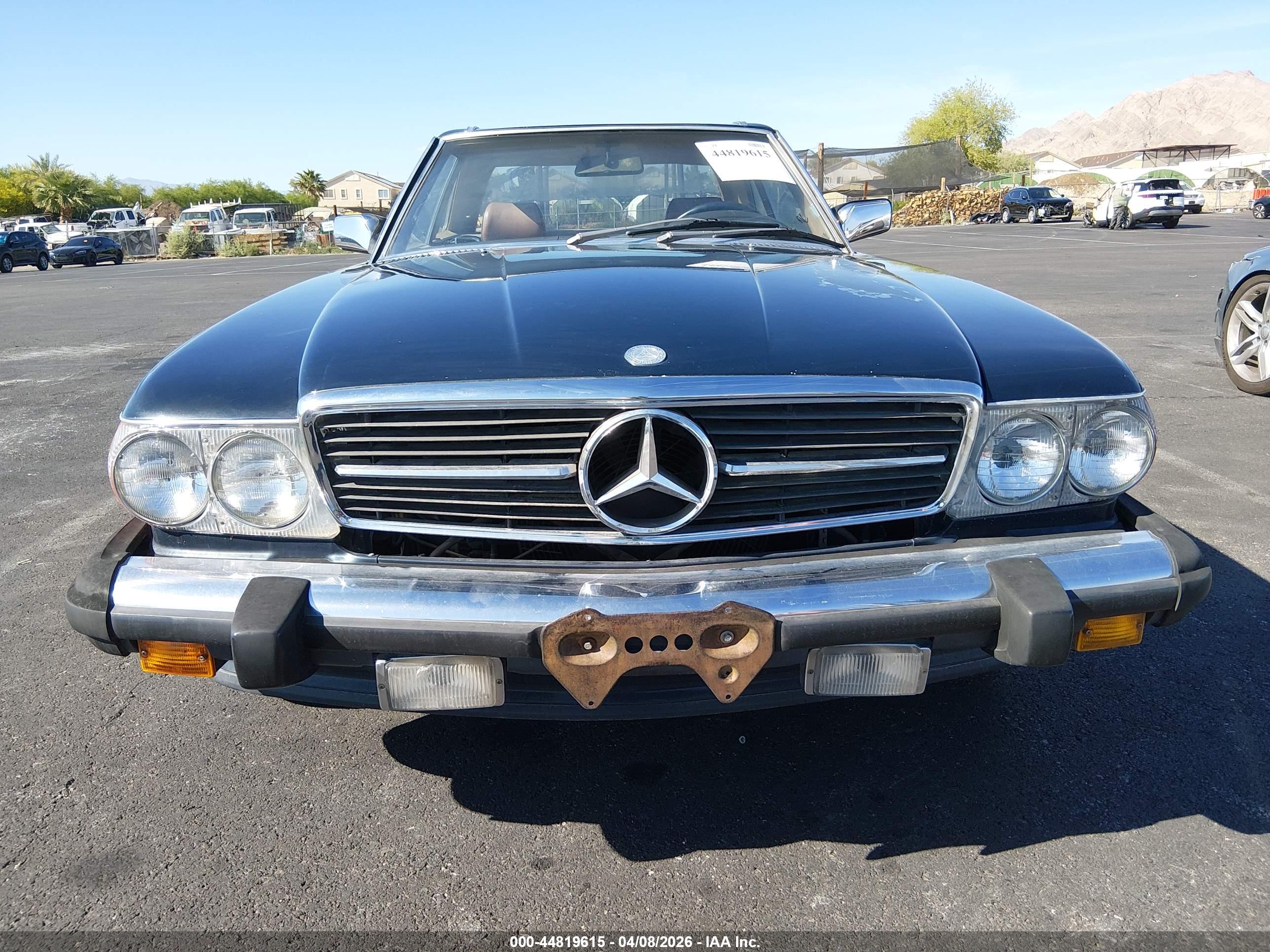 MERCEDES-BENZ 560 image 6