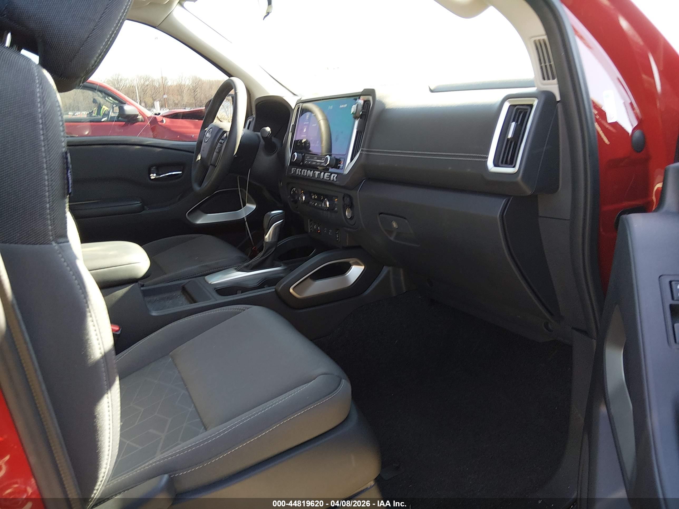 NISSAN FRONTIER image 5