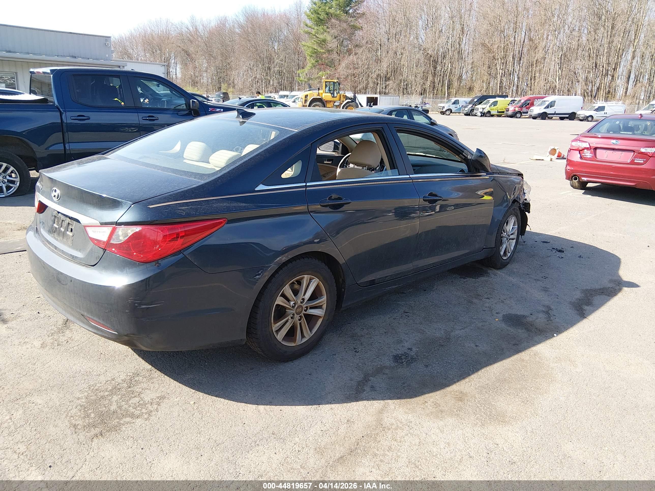 HYUNDAI SONATA image 4