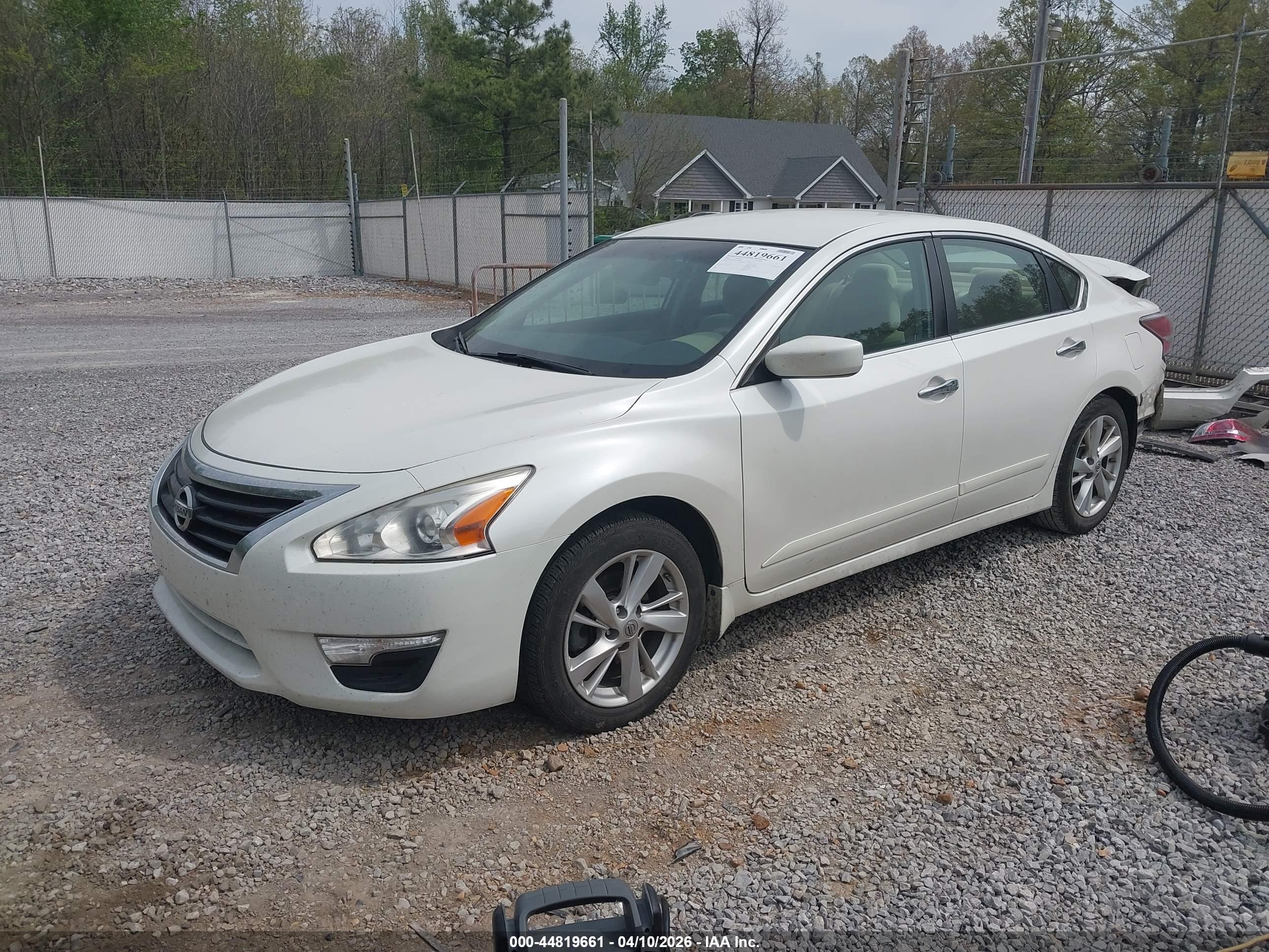 NISSAN ALTIMA image 2