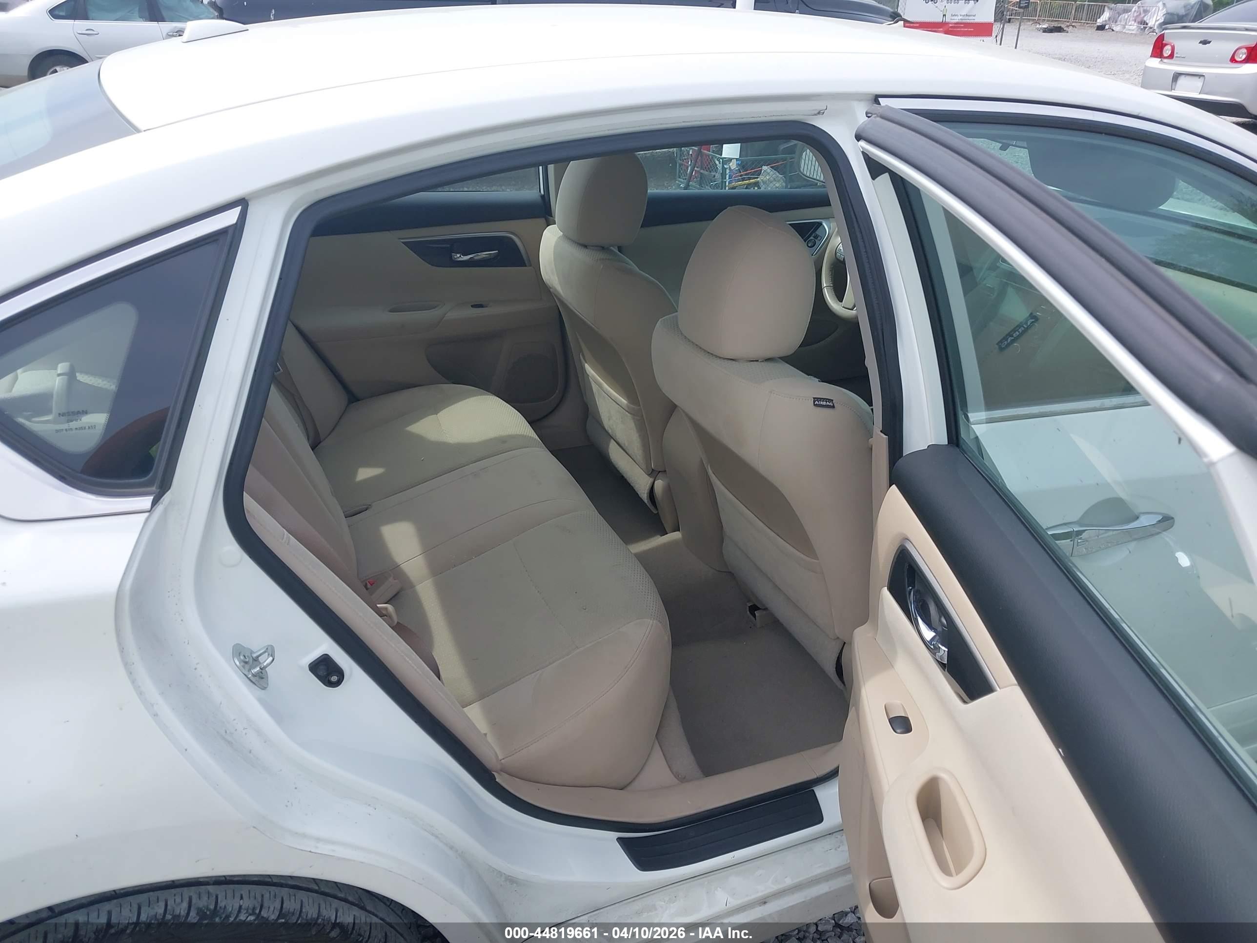 NISSAN ALTIMA image 8