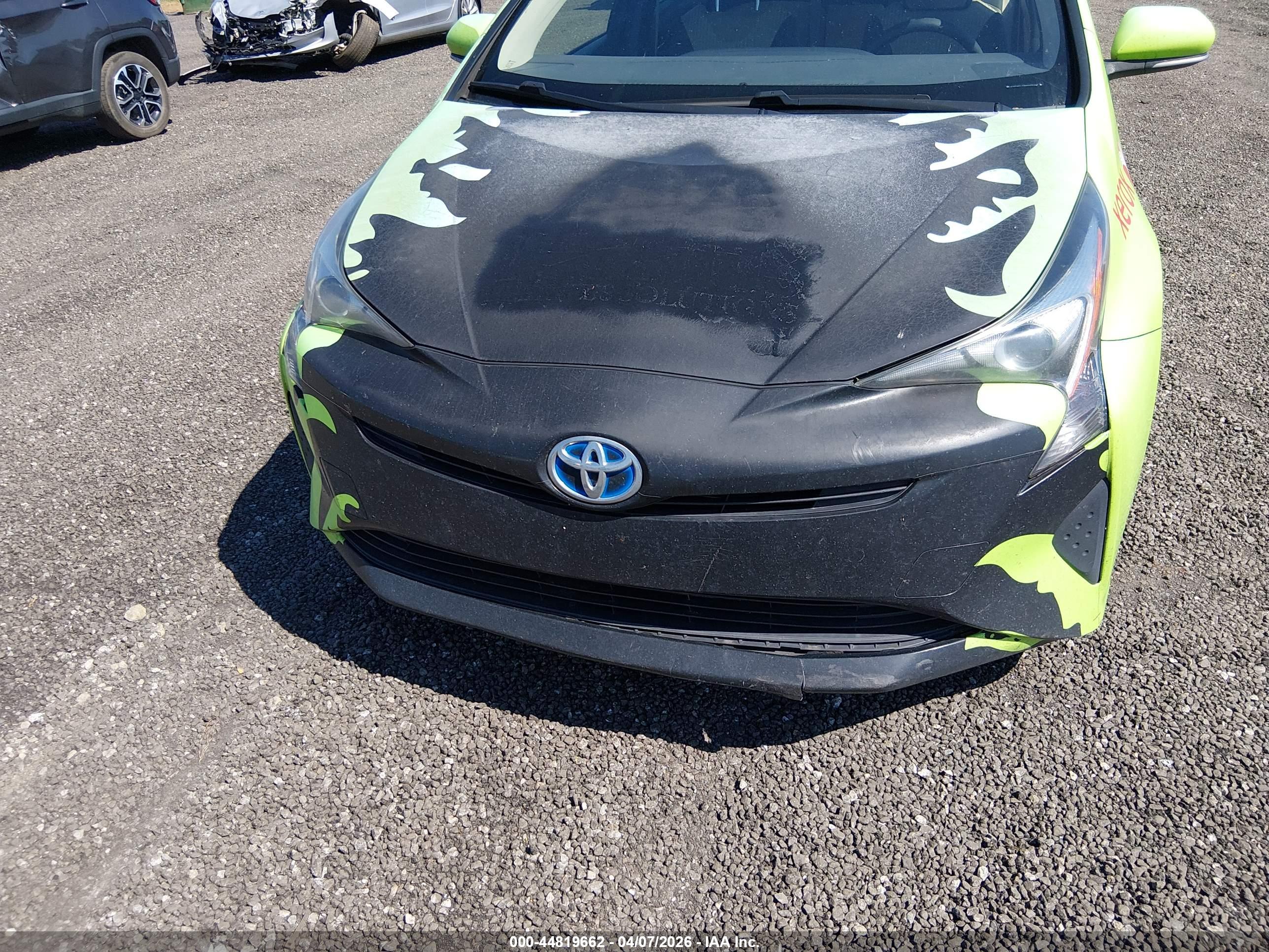 TOYOTA PRIUS image 6