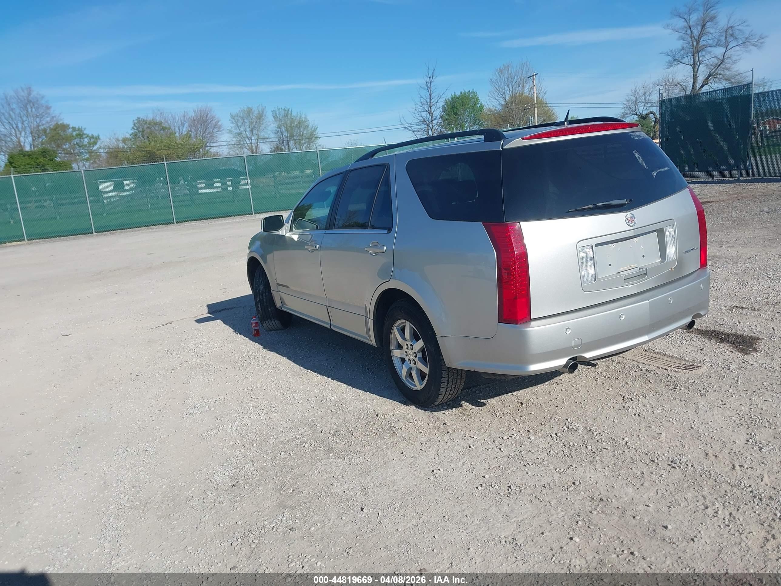 CADILLAC SRX image 3
