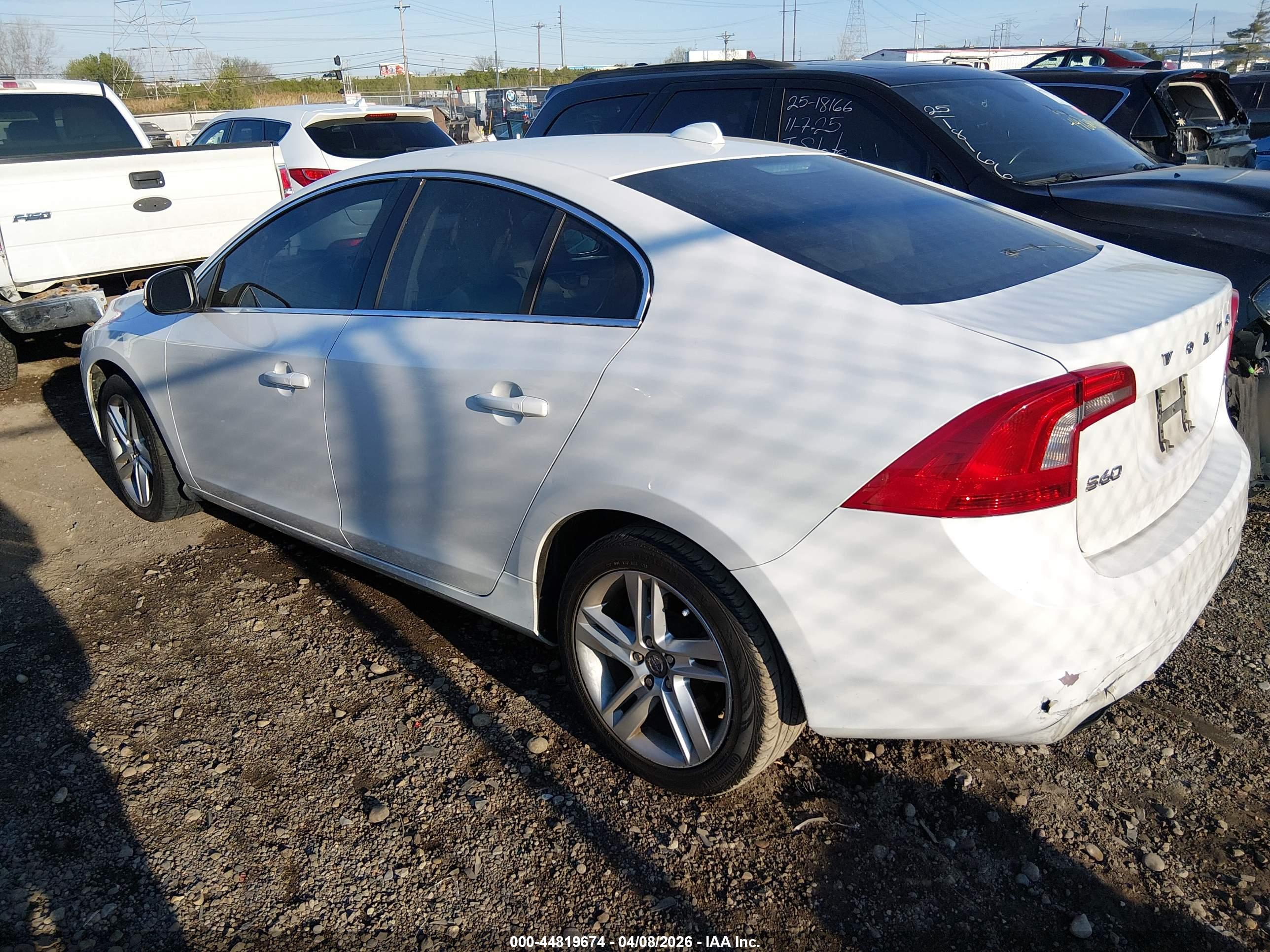 VOLVO S60 image 3