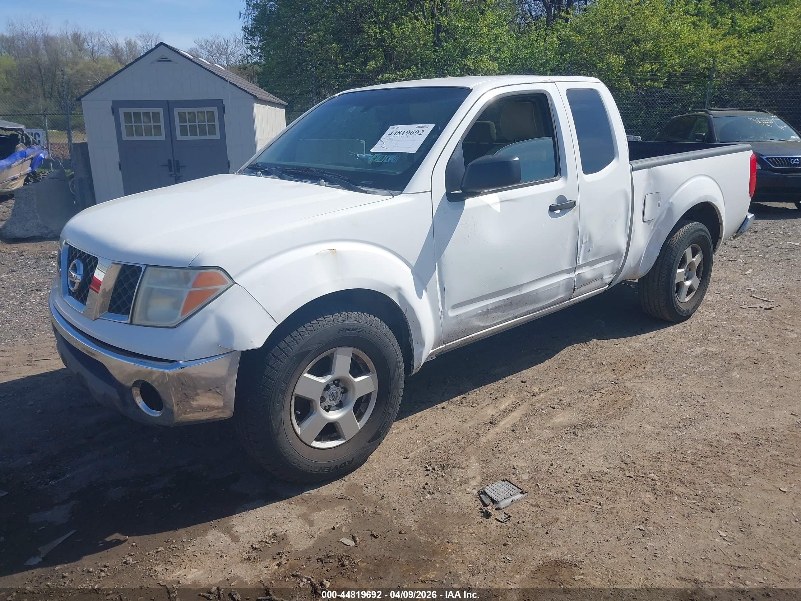 NISSAN FRONTIER image 2