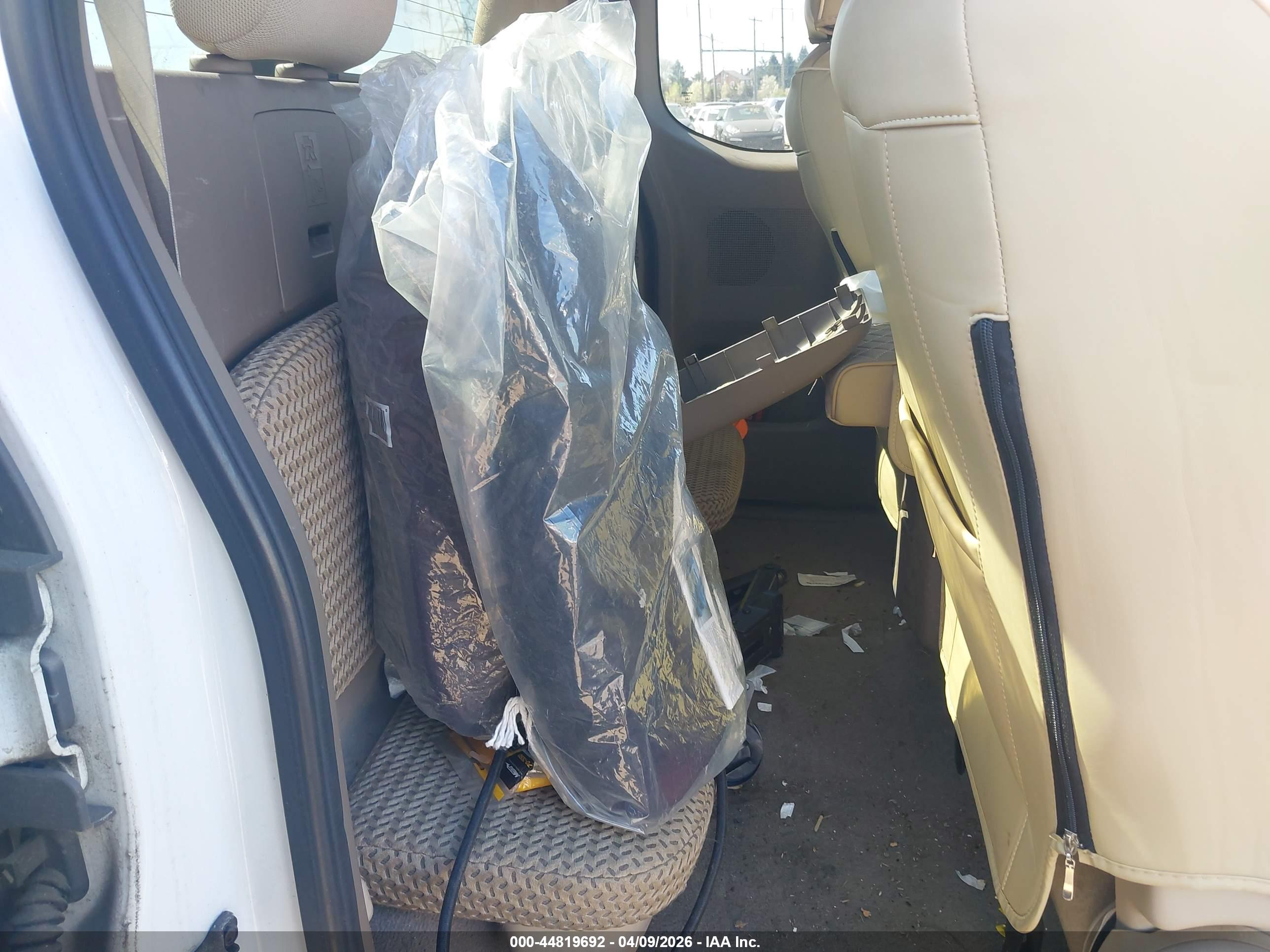 NISSAN FRONTIER image 8