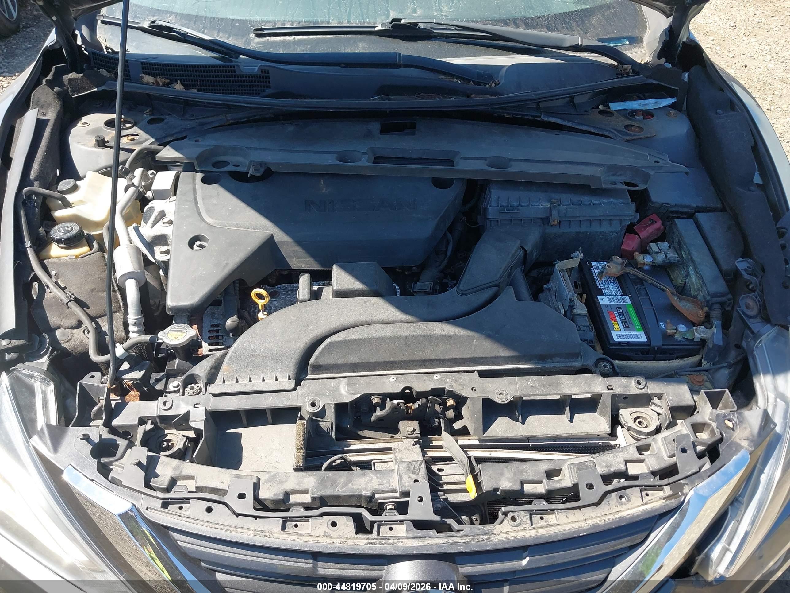 NISSAN ALTIMA image 10
