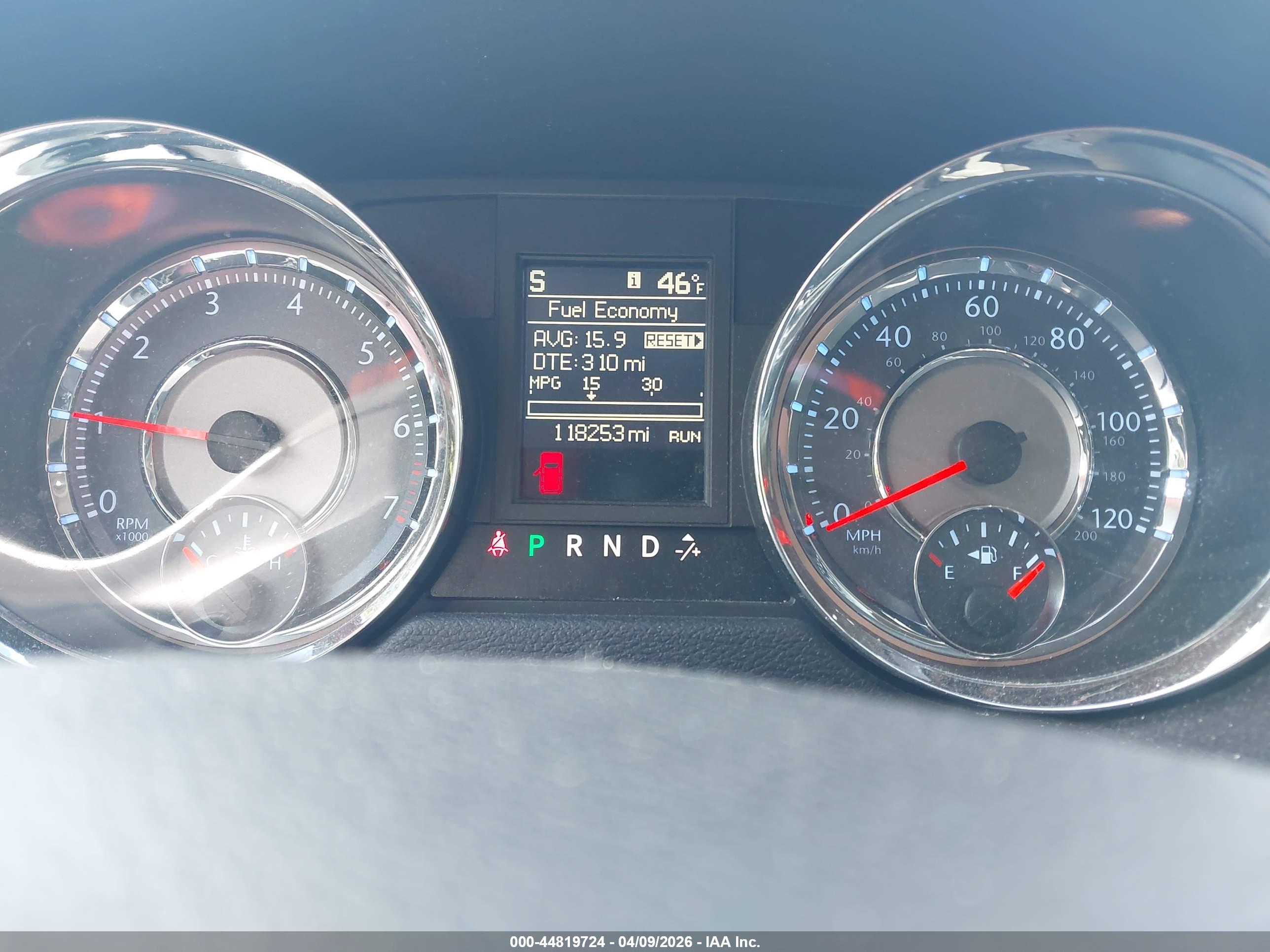 CHRYSLER TOWN image 7
