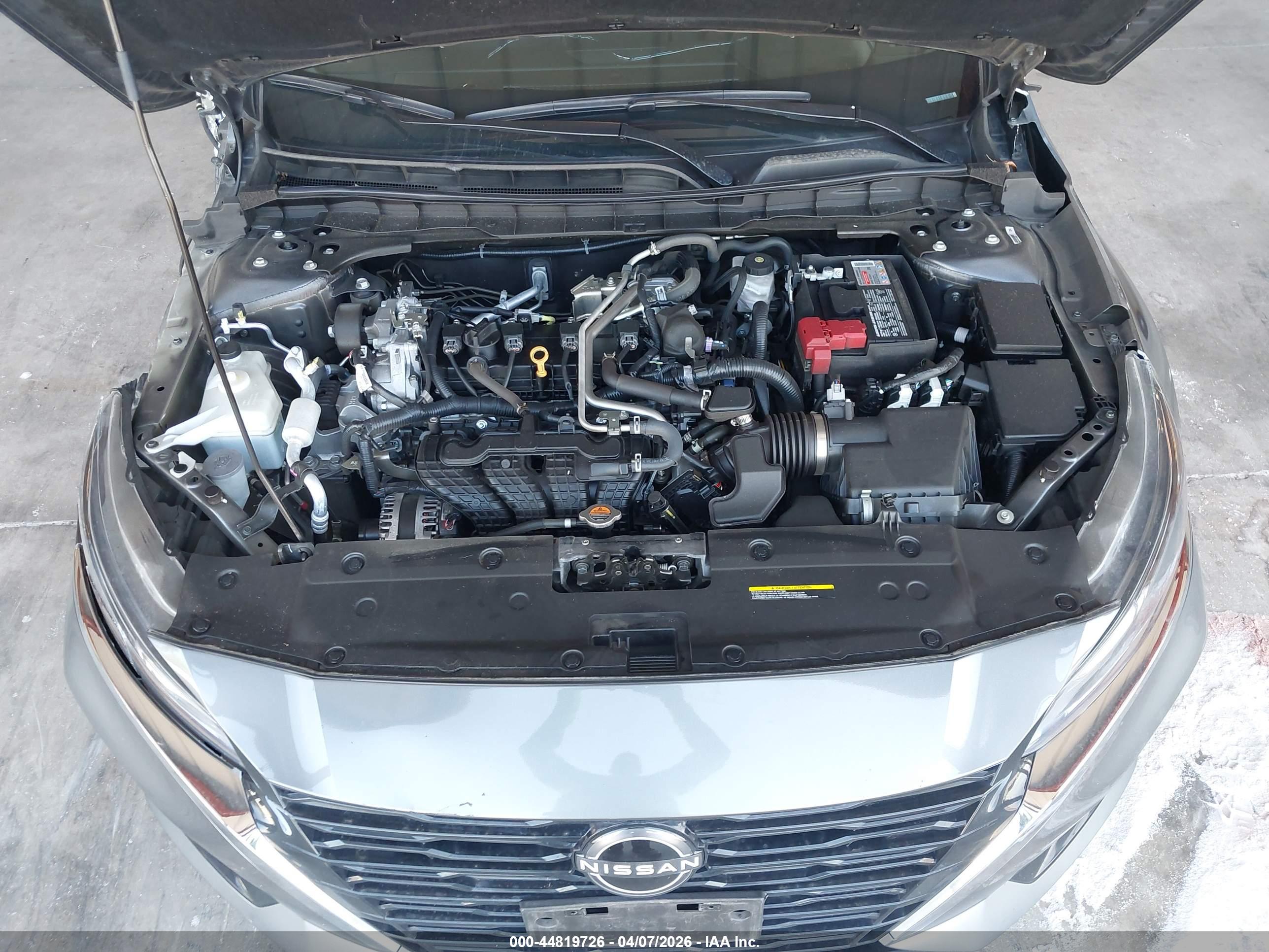 NISSAN ALTIMA image 10