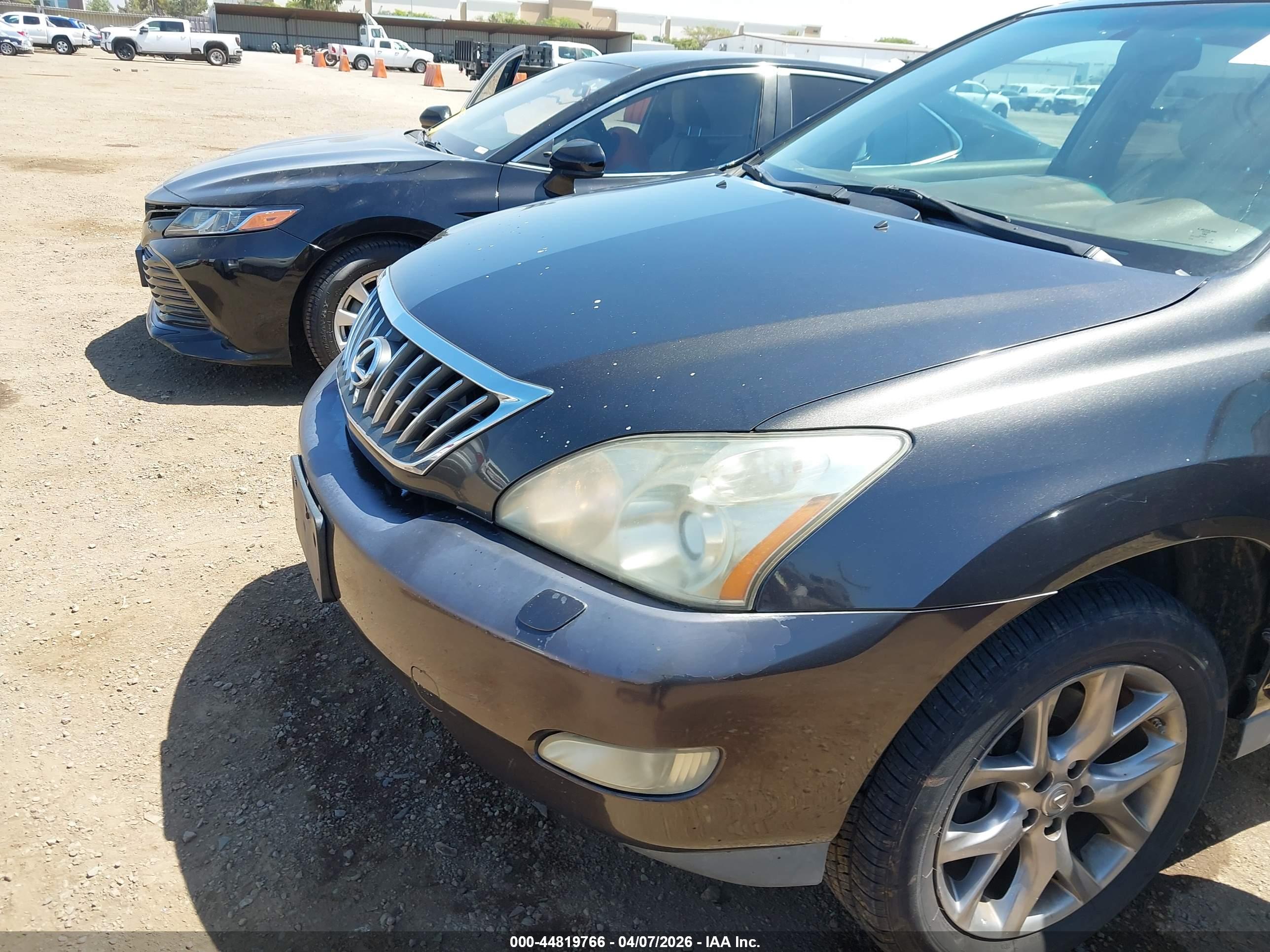 LEXUS RX image 6