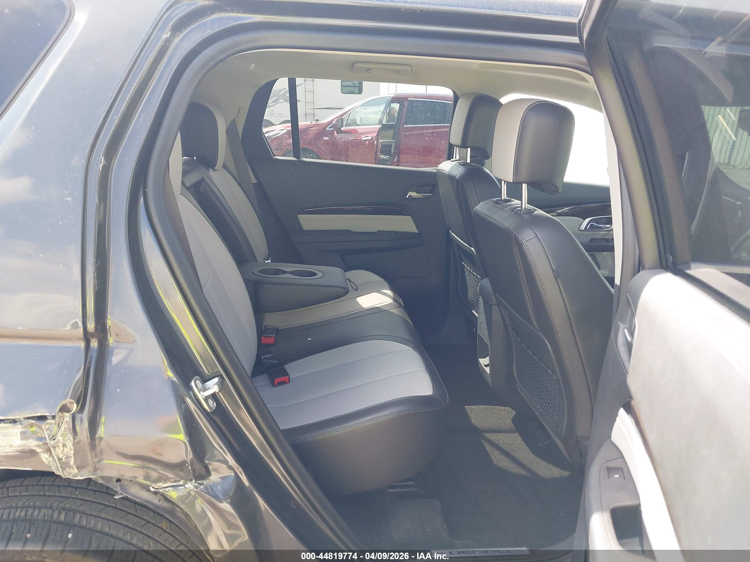 GMC TERRAIN image 8