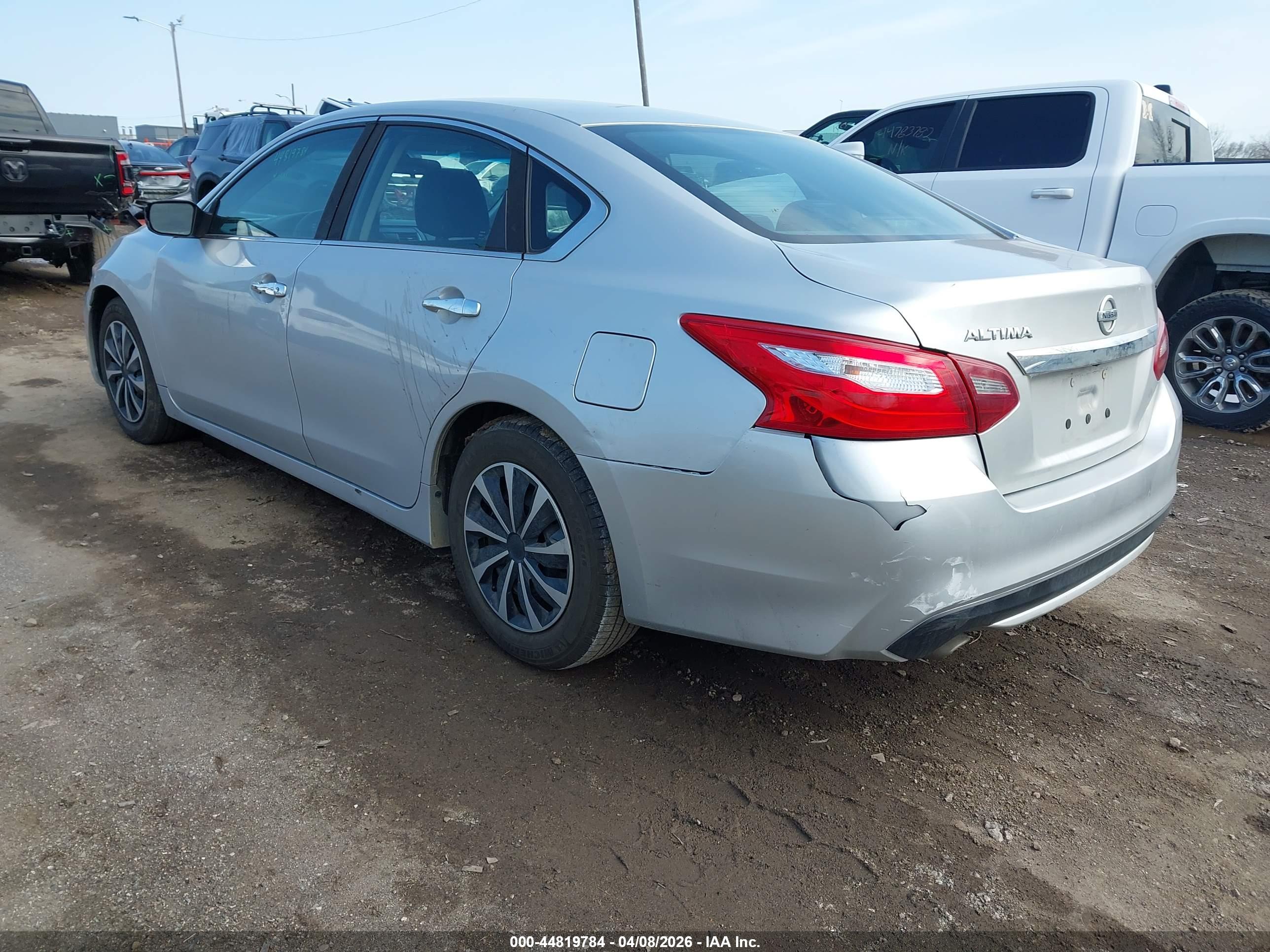 NISSAN ALTIMA image 3