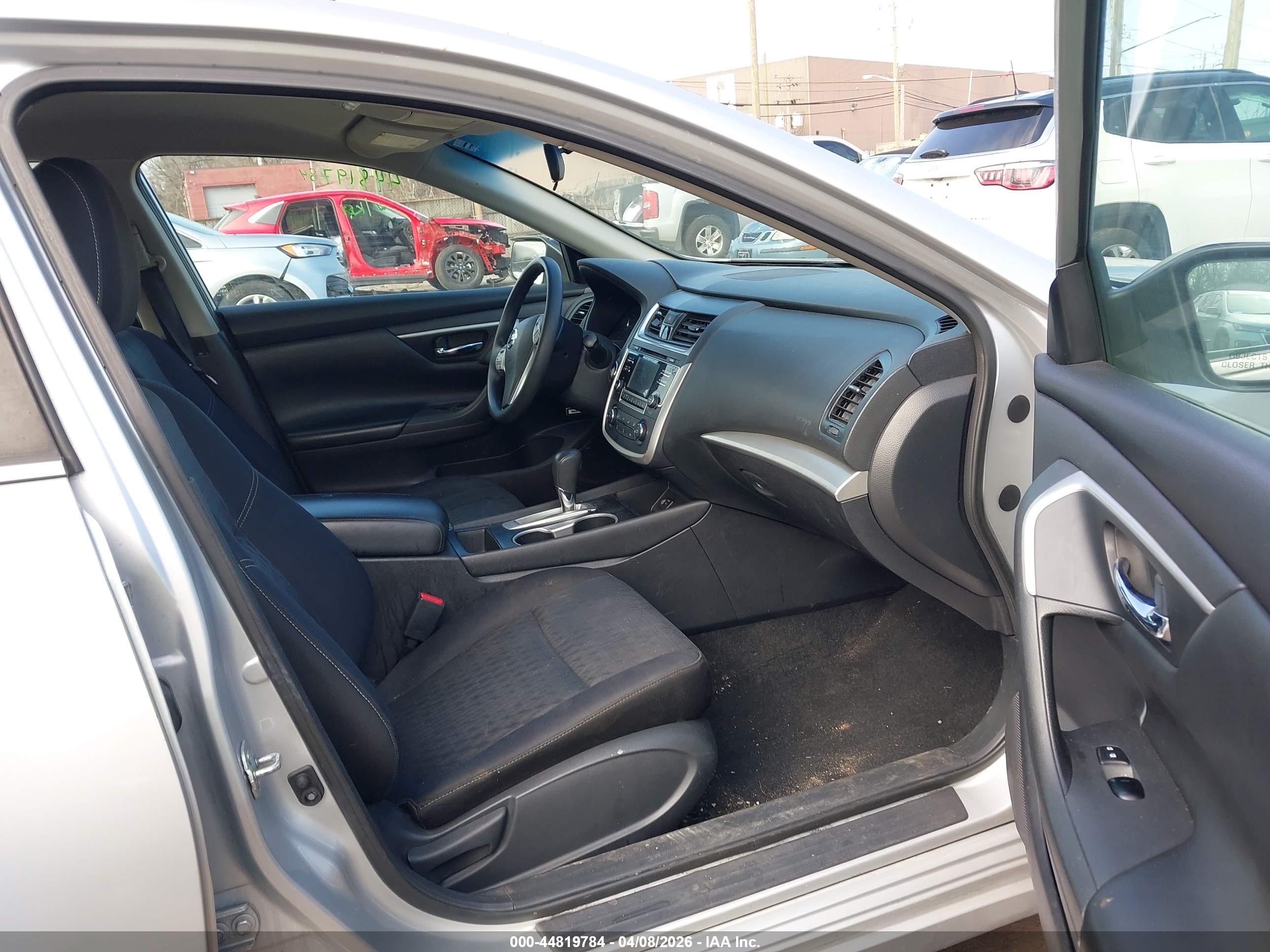 NISSAN ALTIMA image 5