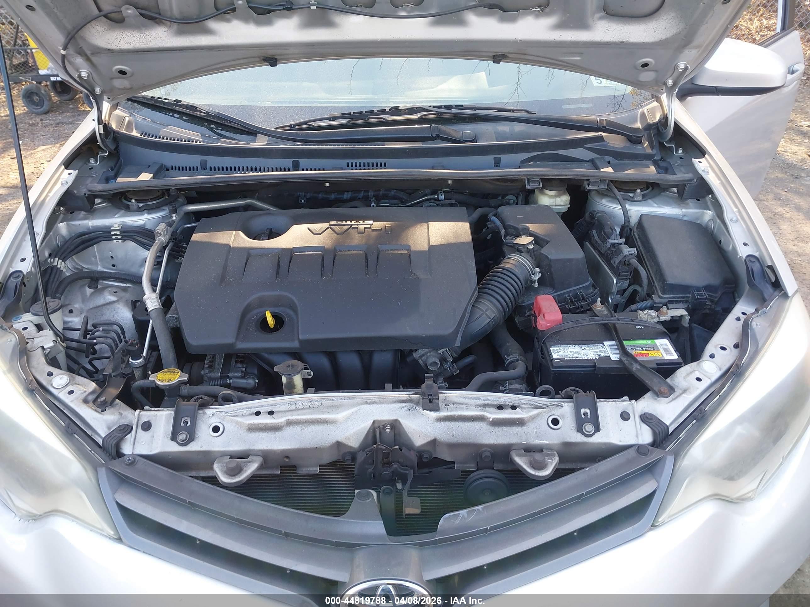 TOYOTA COROLLA image 10