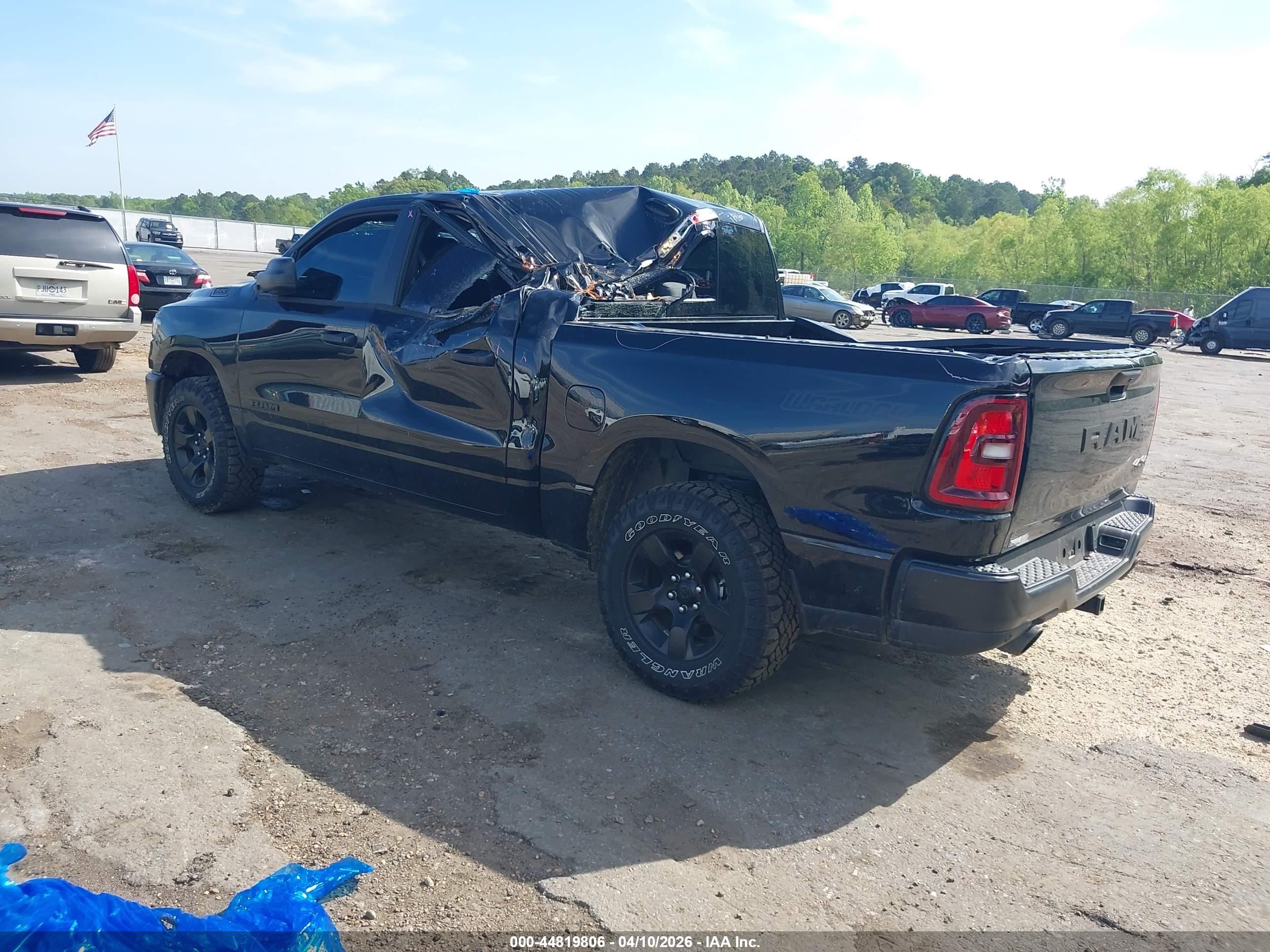 RAM 1500 image 3