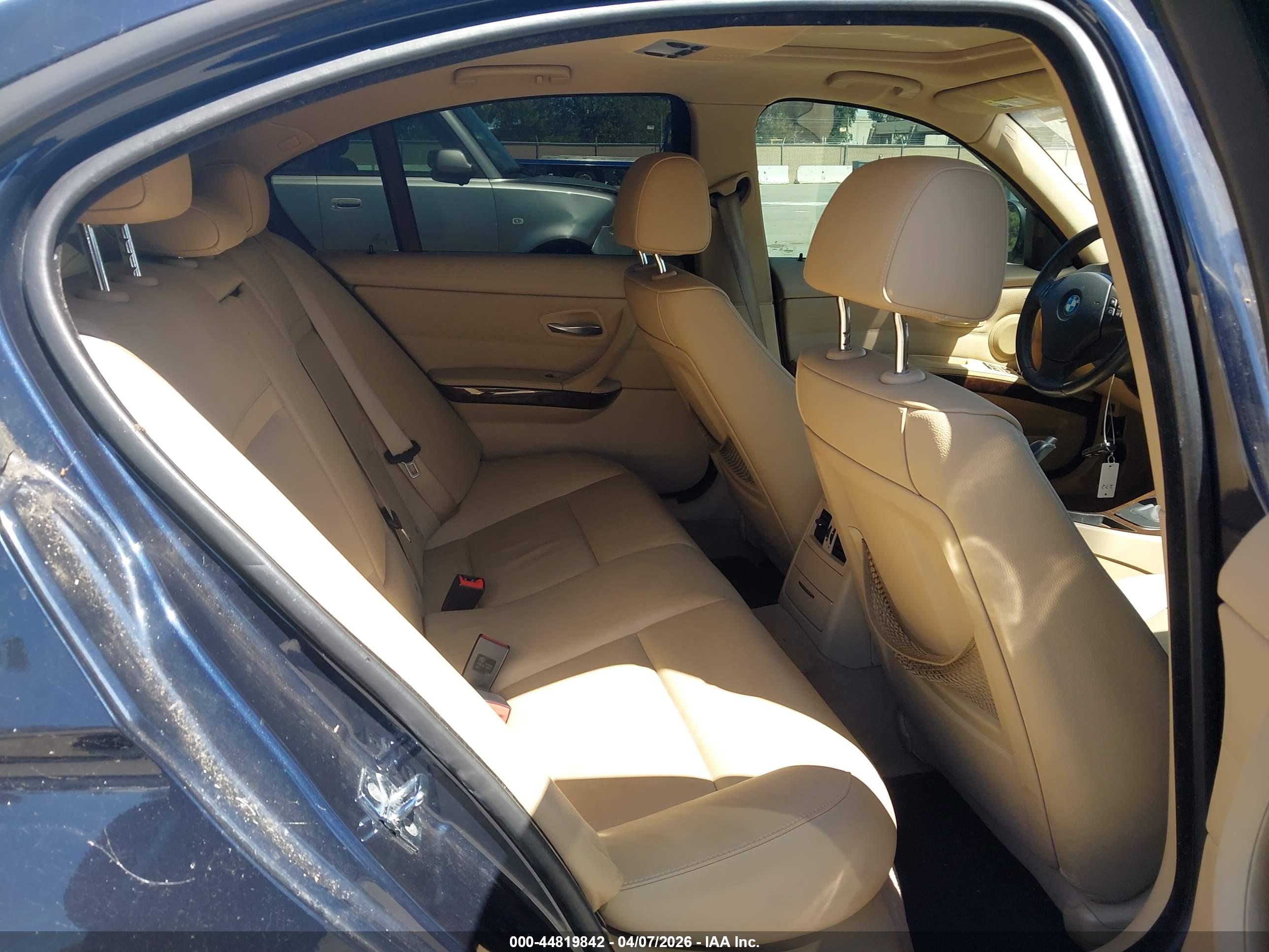 BMW 328I image 8