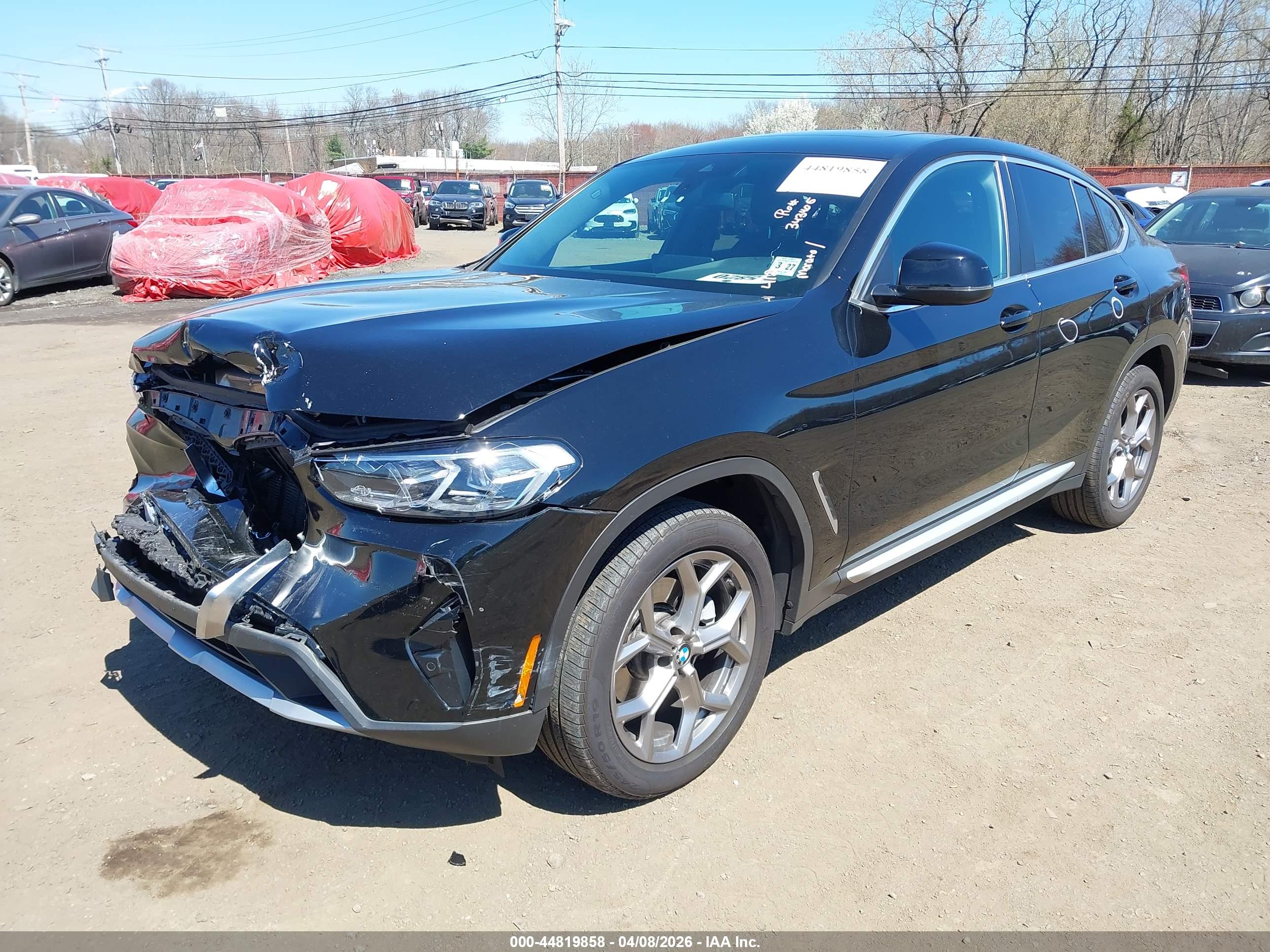 BMW X4 image 2