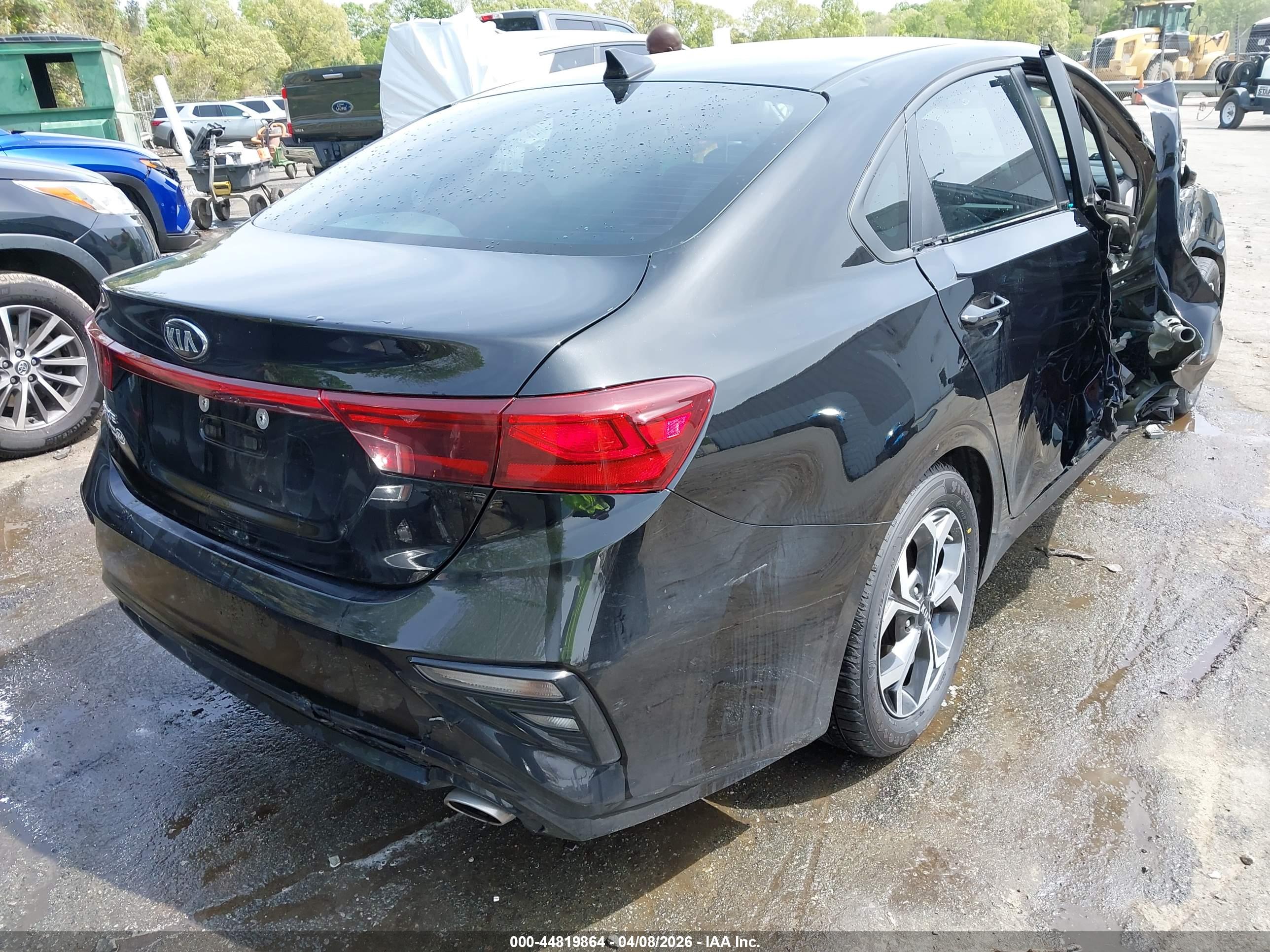 KIA FORTE image 4