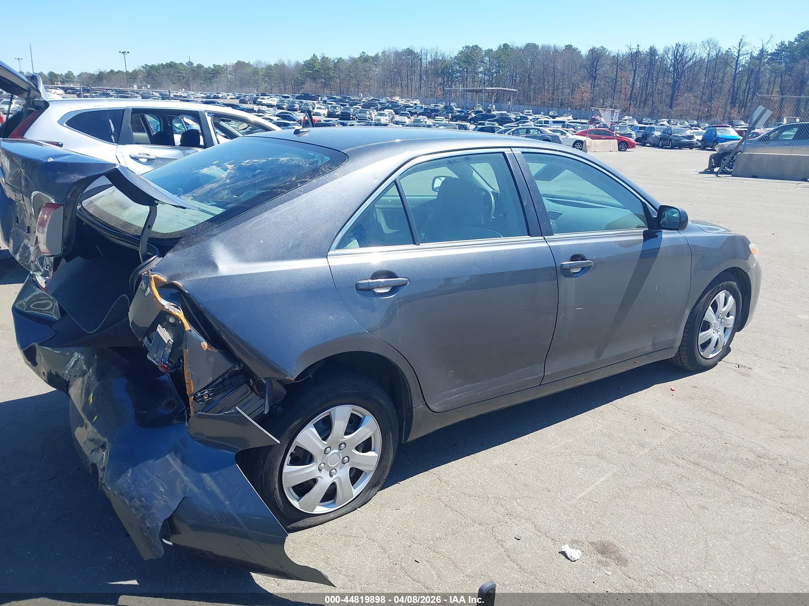 TOYOTA CAMRY image 4