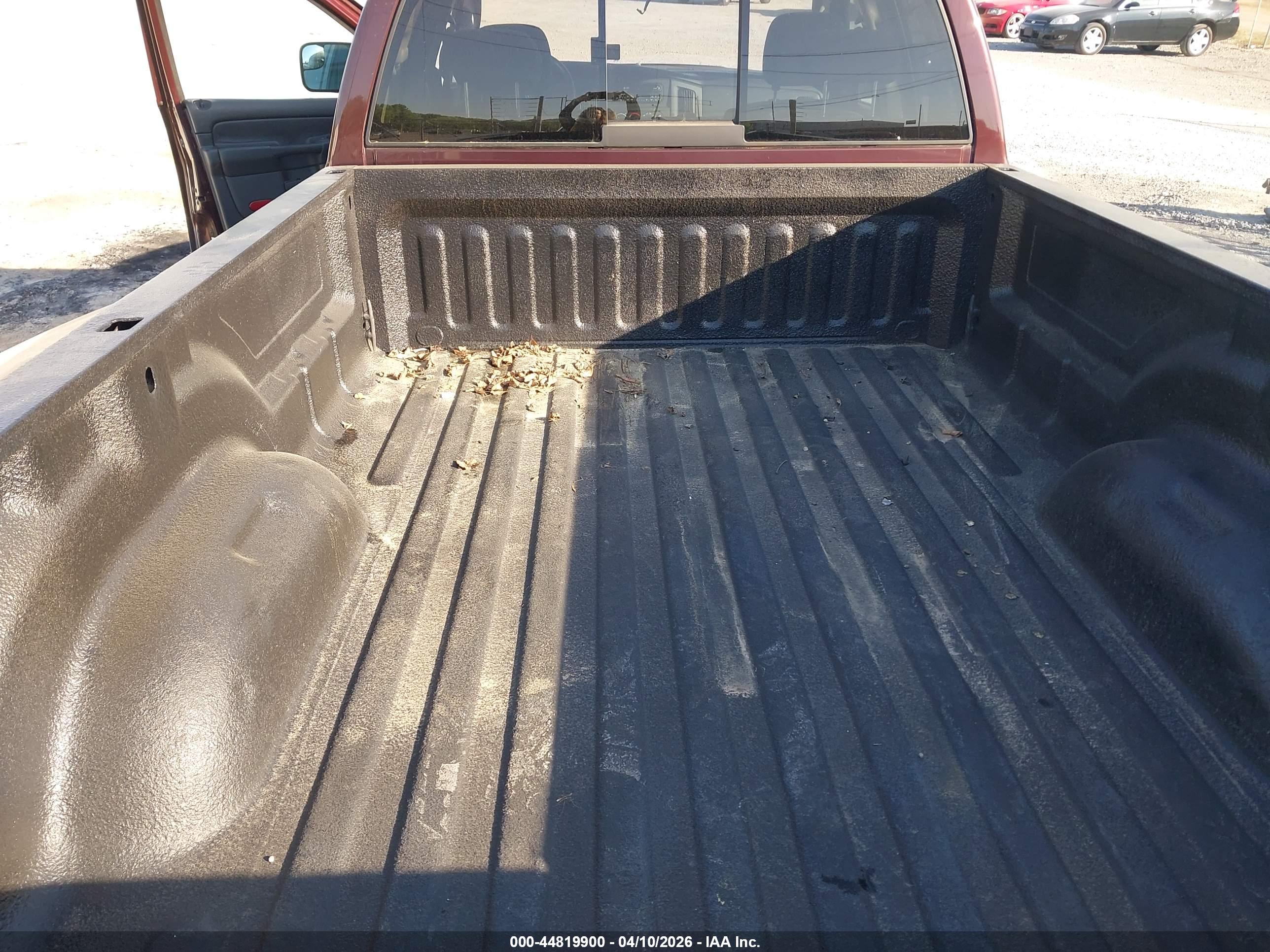 DODGE RAM image 7