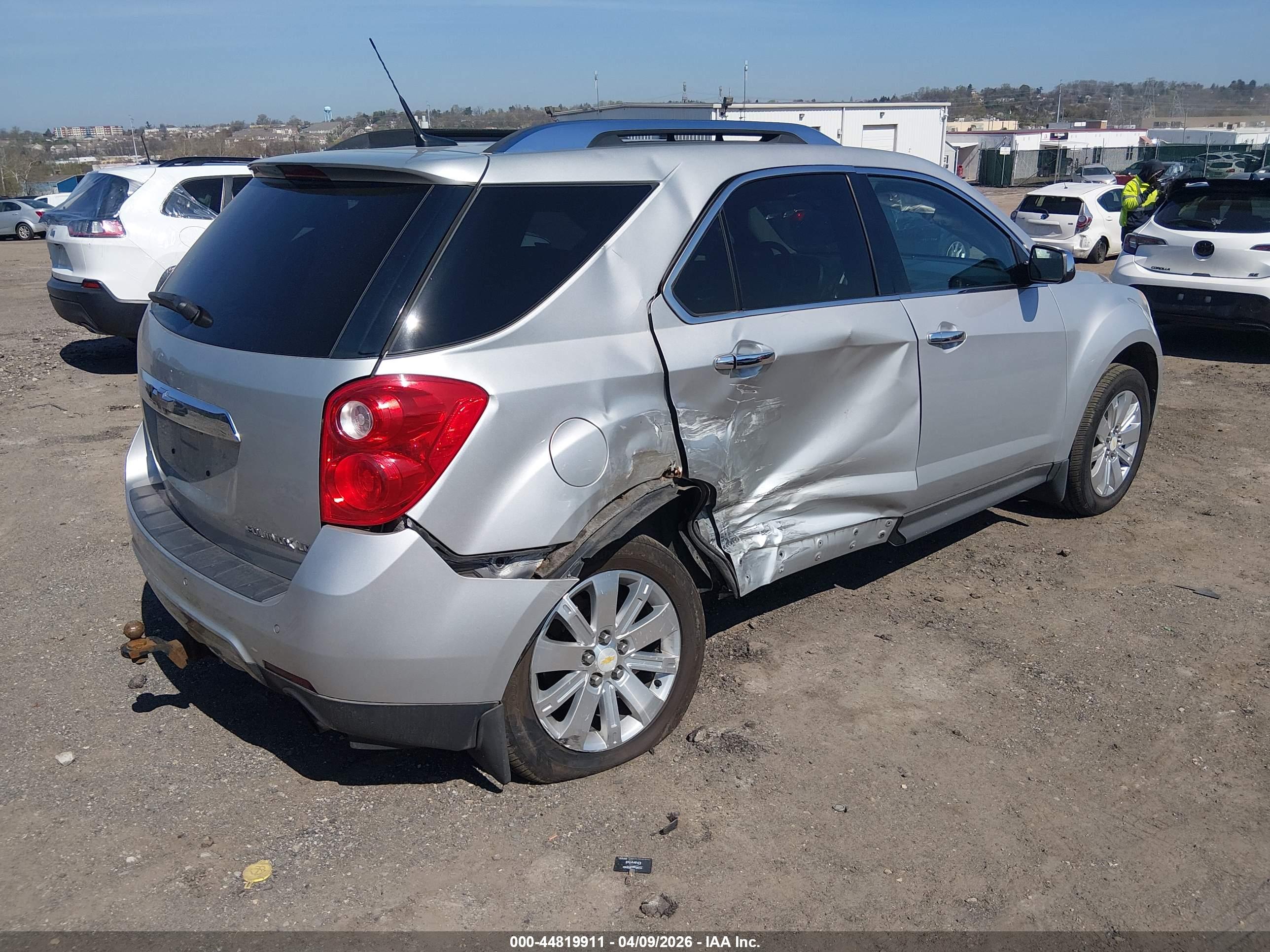 CHEVROLET EQUINOX image 4