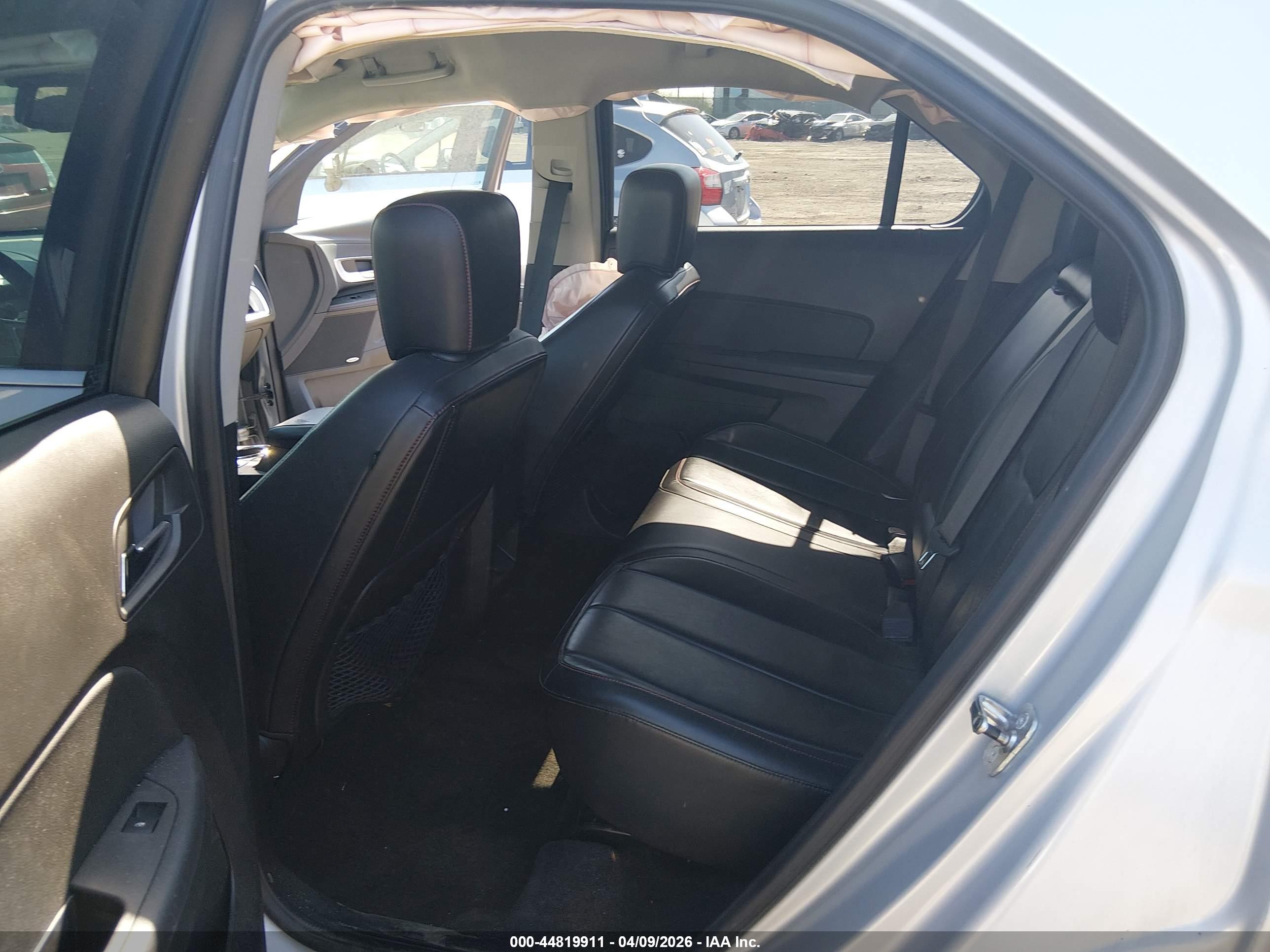 CHEVROLET EQUINOX image 8