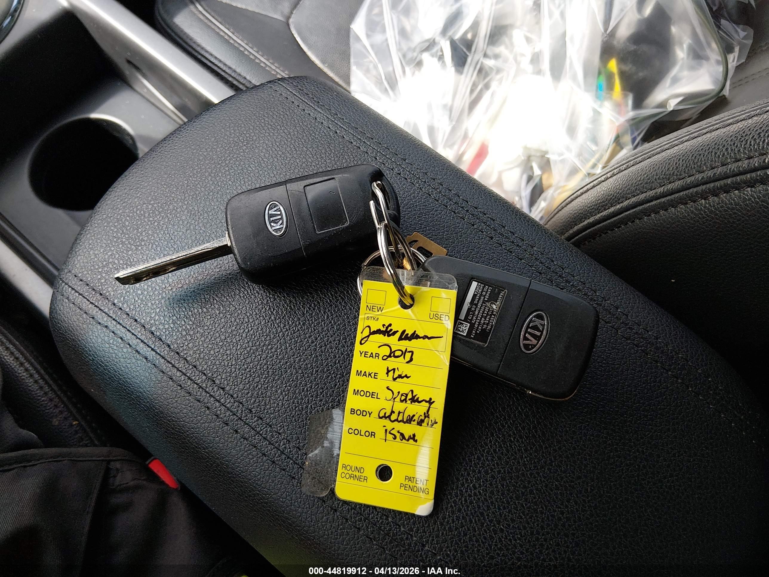 KIA SPORTAGE image 11