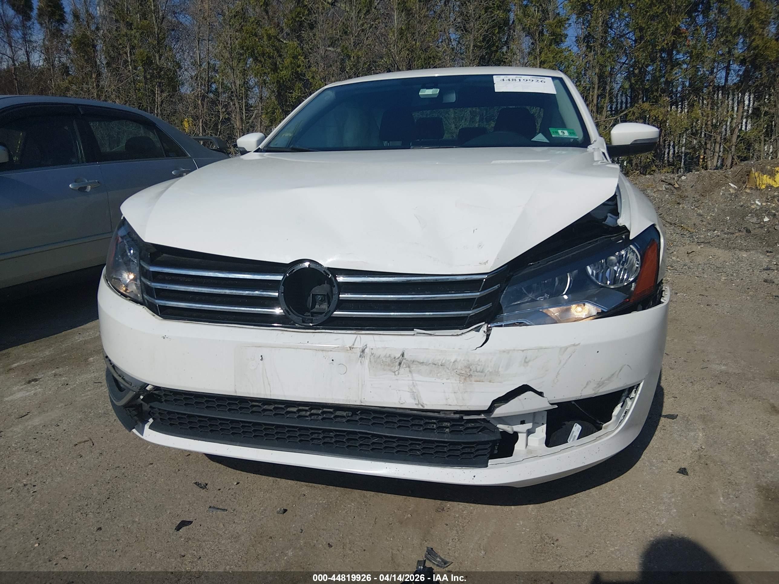 VOLKSWAGEN PASSAT image 6