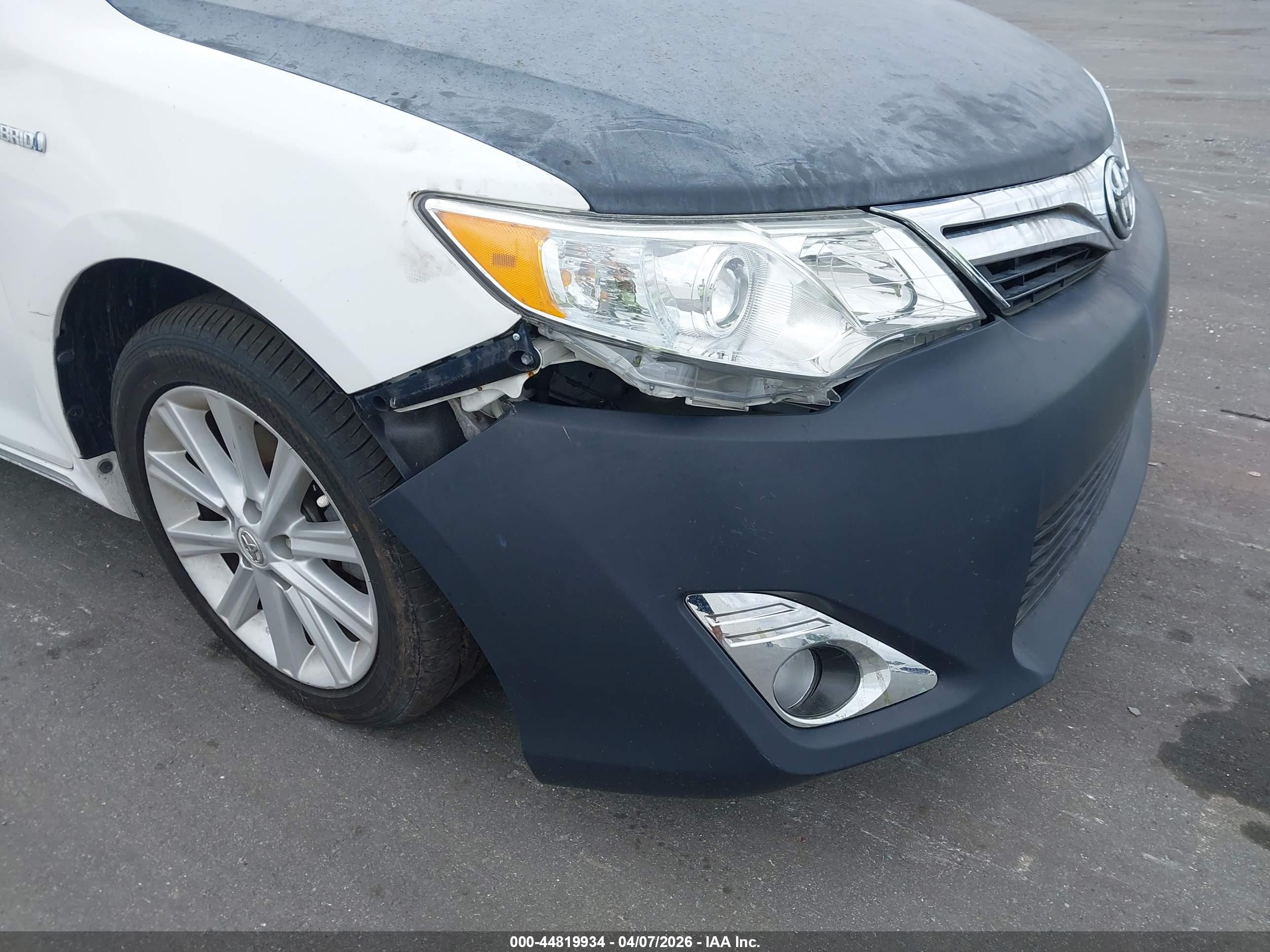 TOYOTA CAMRY image 6