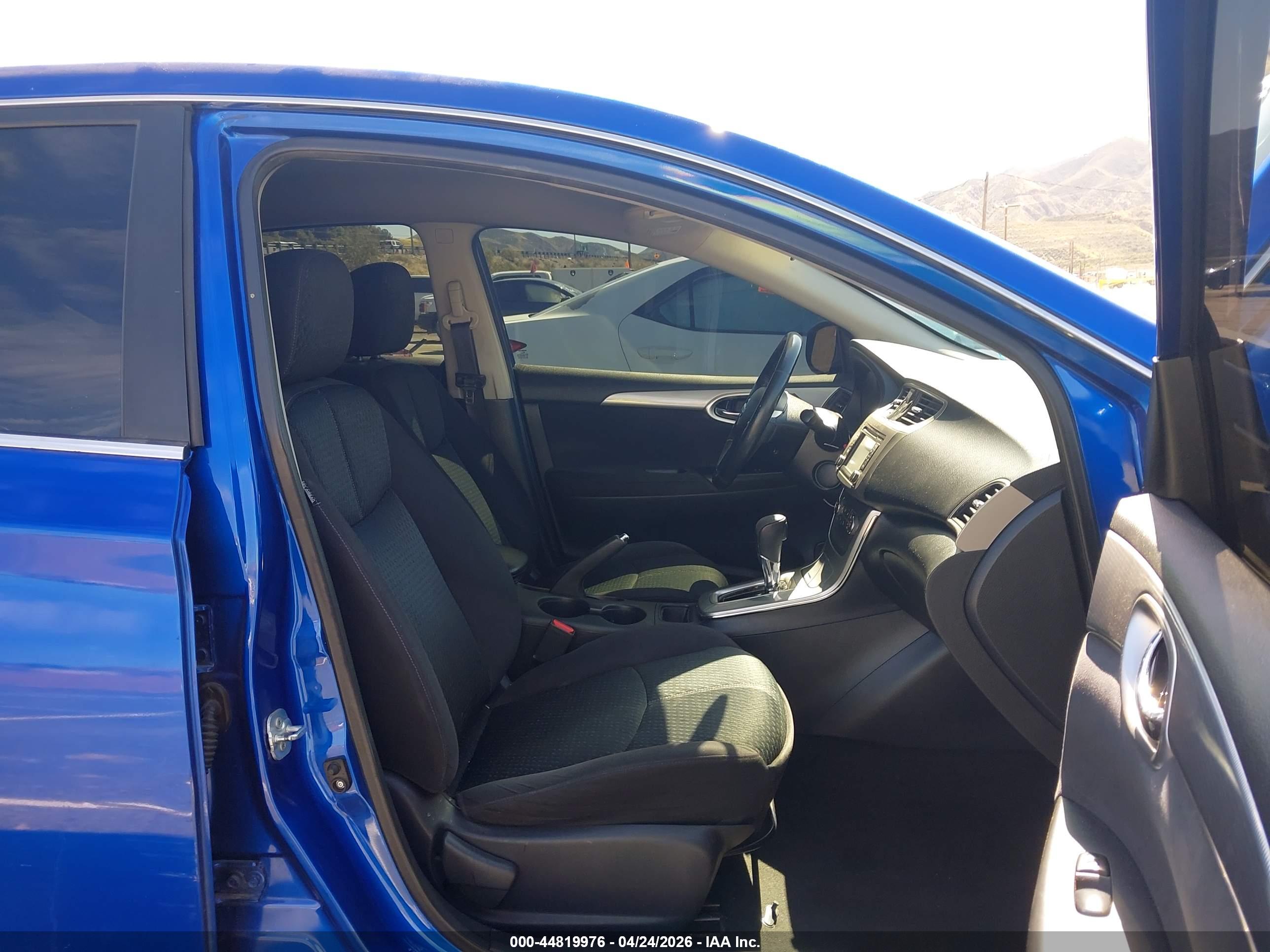 NISSAN SENTRA image 5