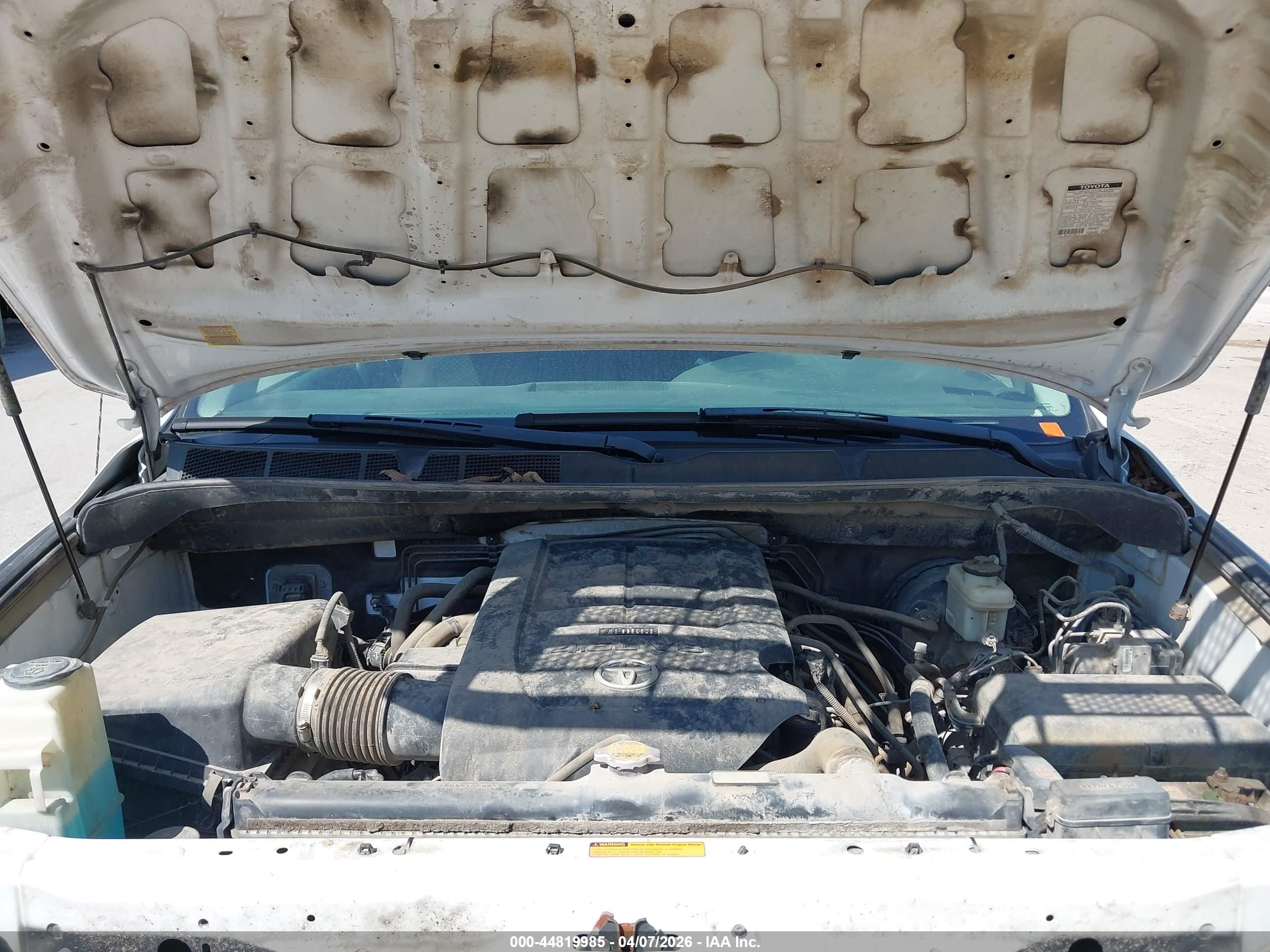 TOYOTA TUNDRA image 10