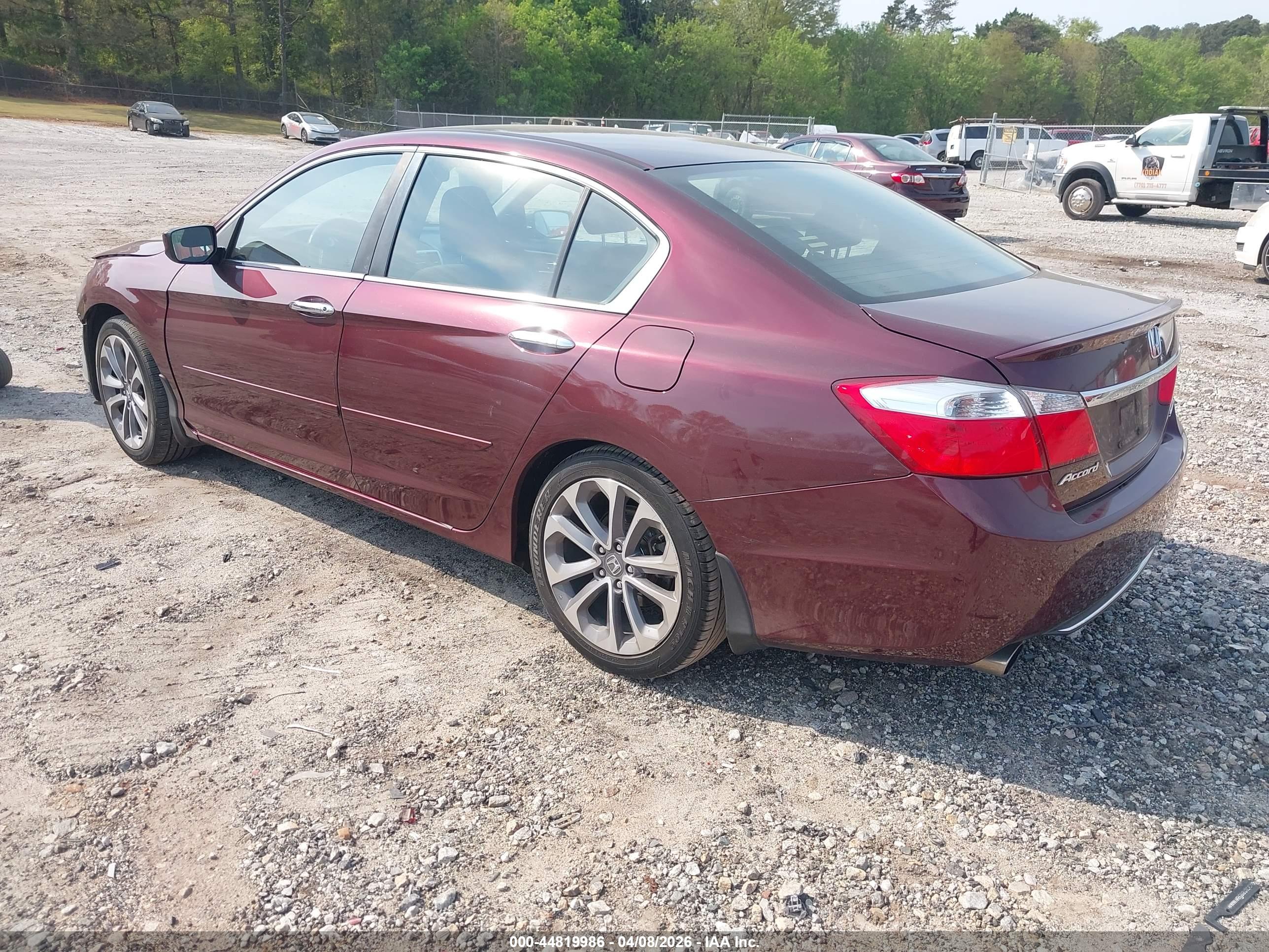HONDA ACCORD image 3