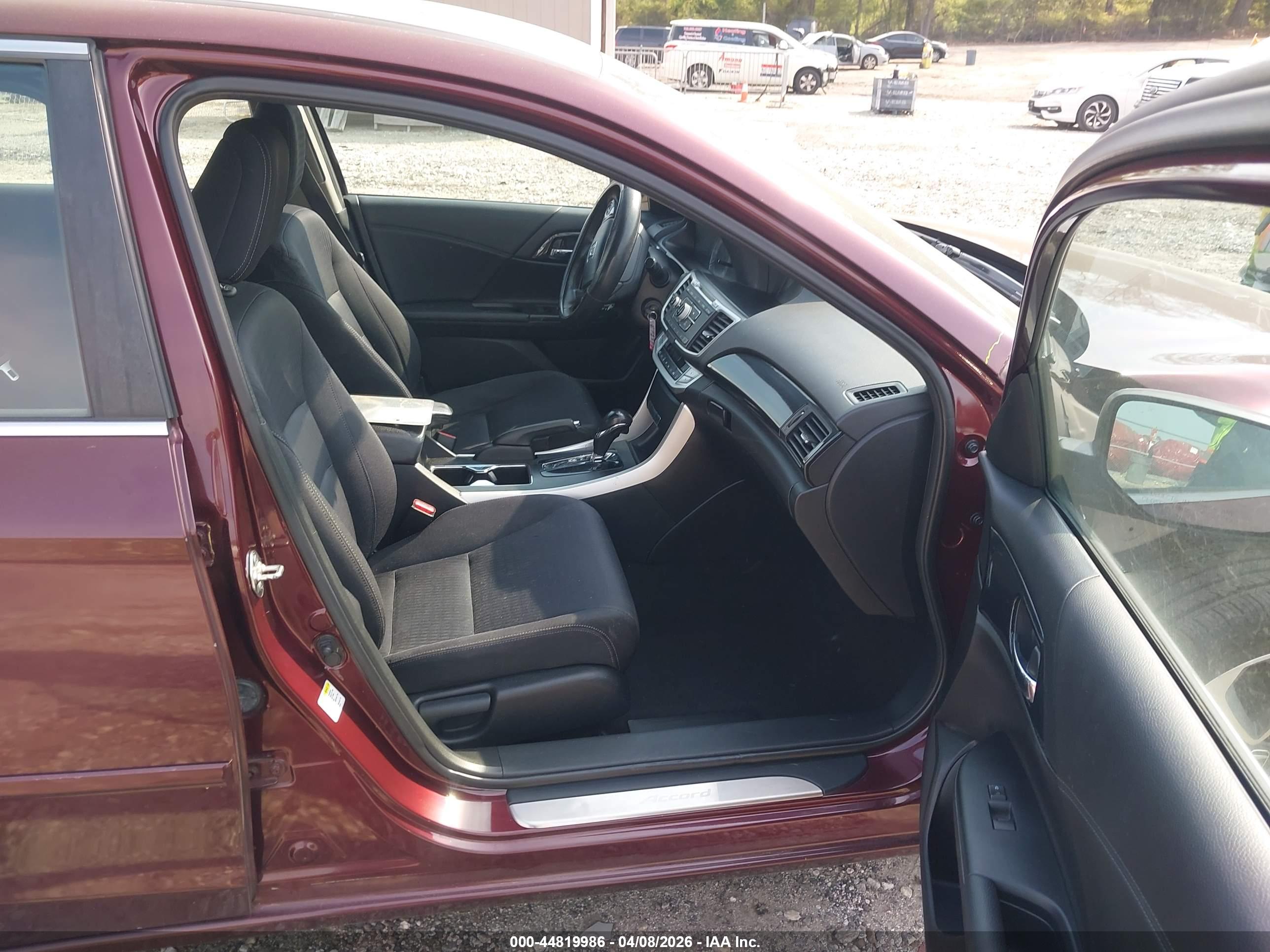 HONDA ACCORD image 5