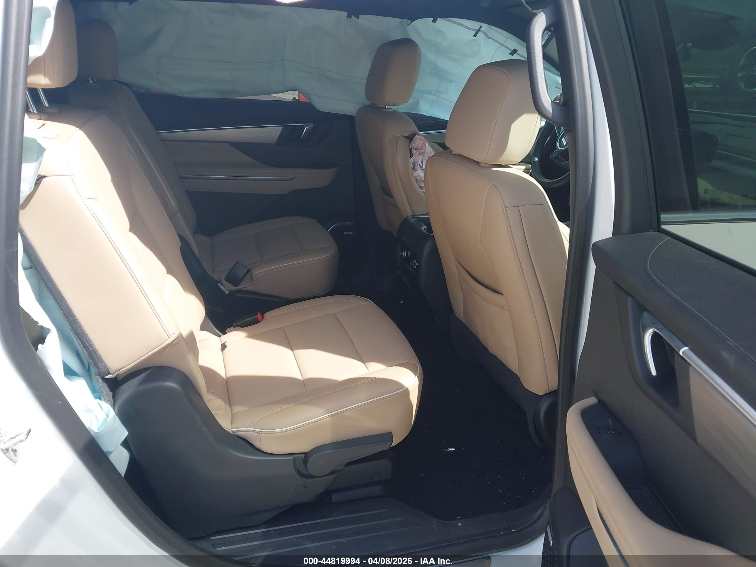 BUICK ENCLAVE image 8