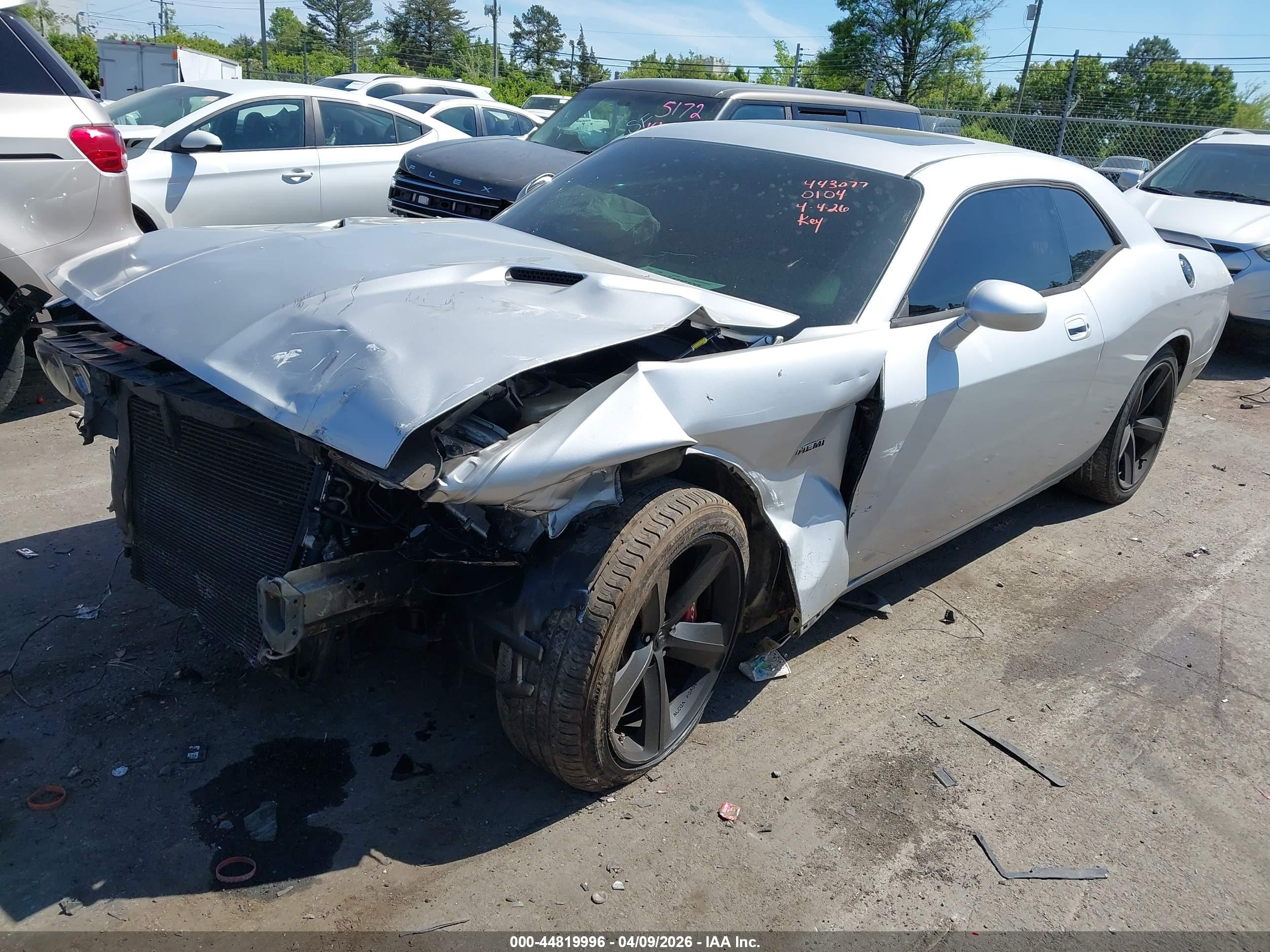 DODGE CHALLENGER image 2