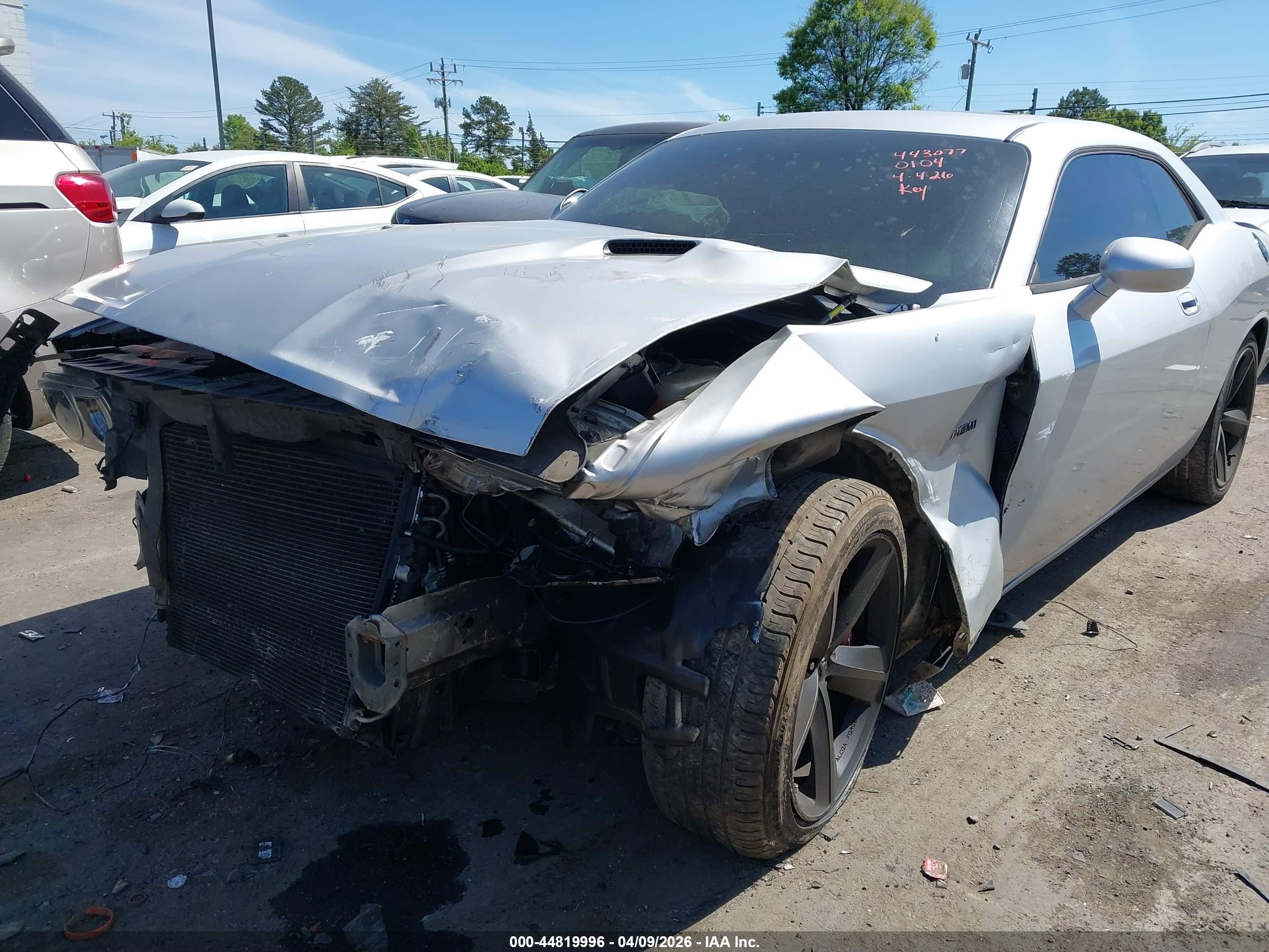 DODGE CHALLENGER image 6