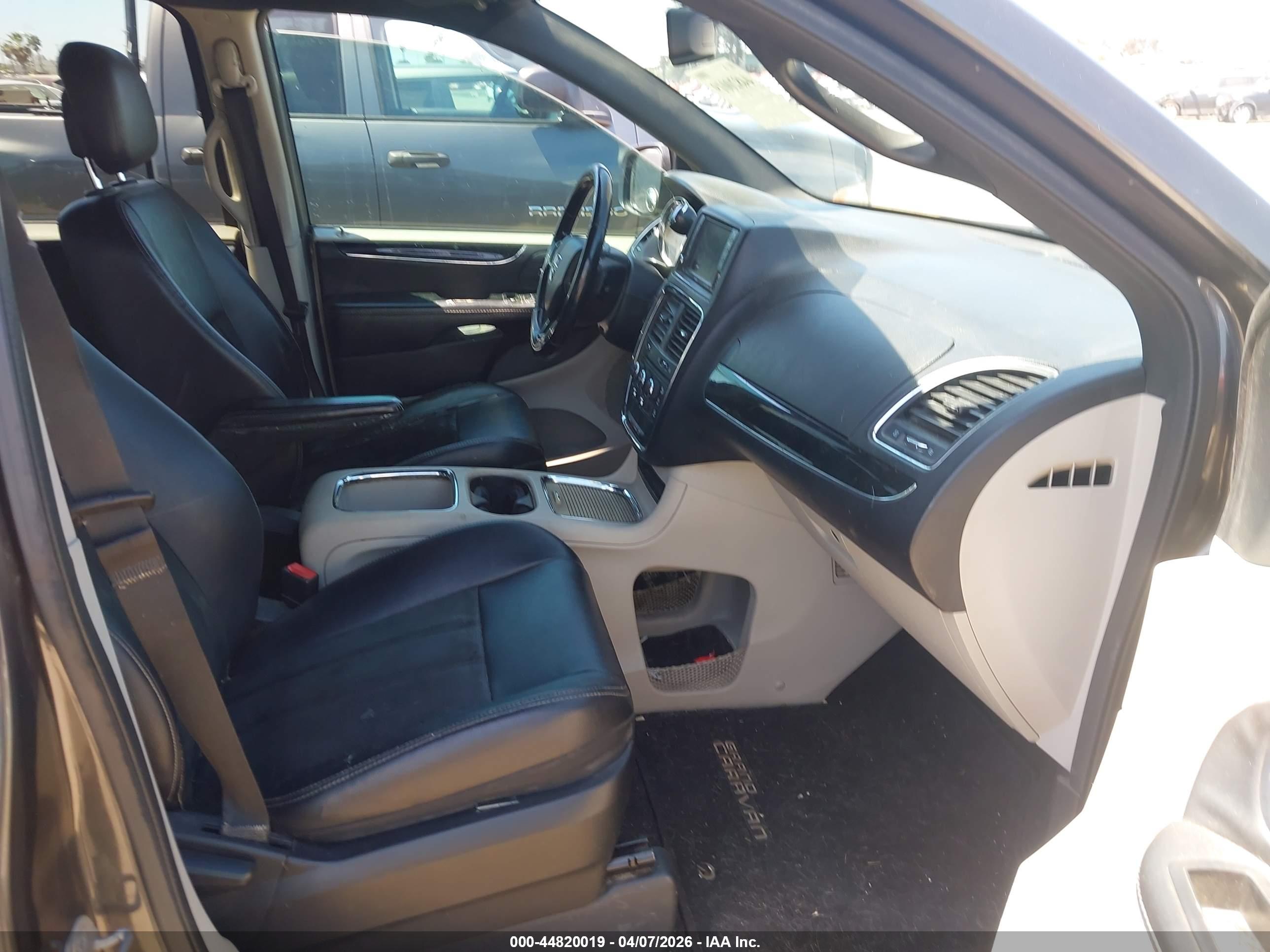 DODGE GRAND image 5