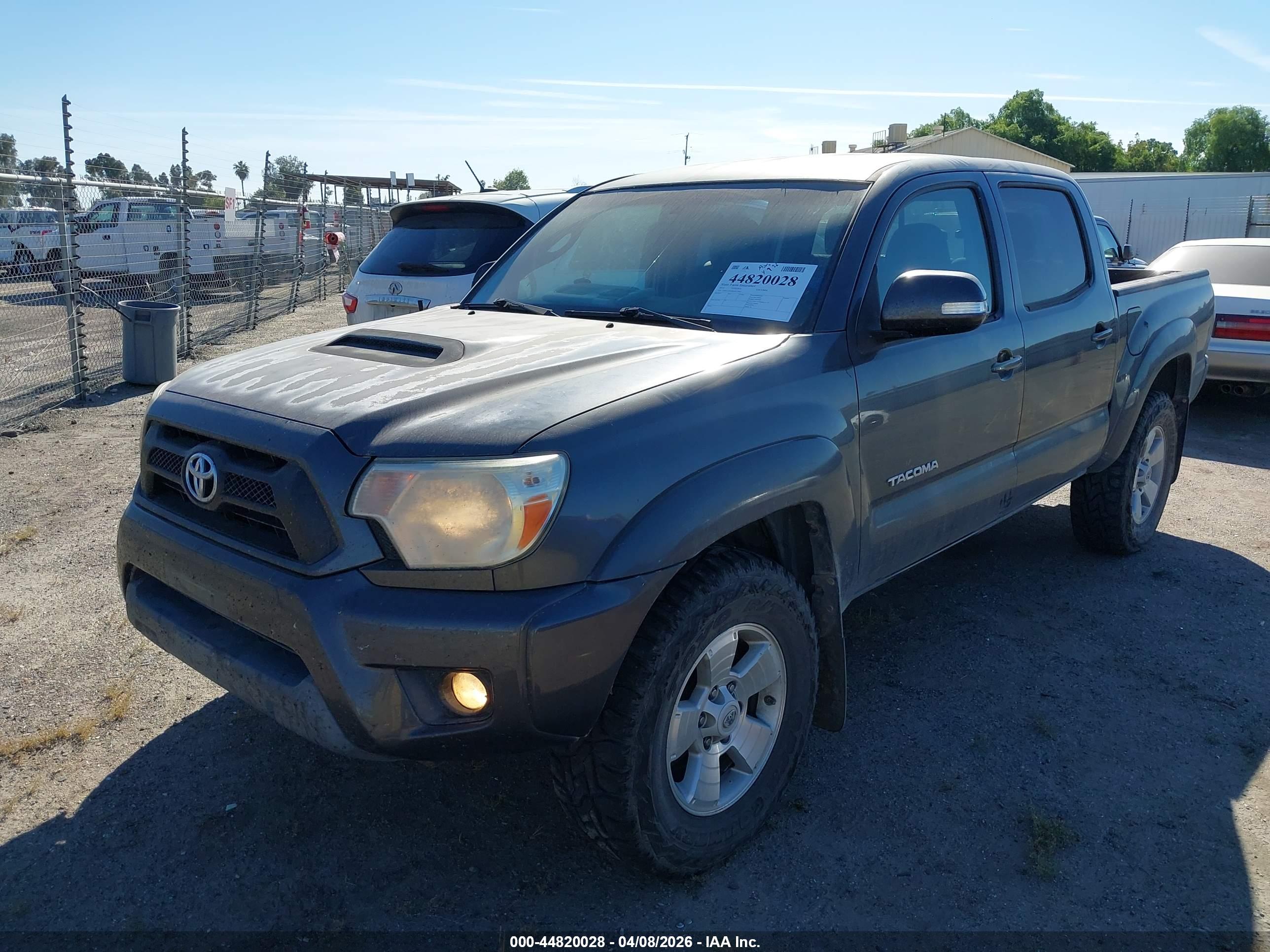 TOYOTA TACOMA image 2