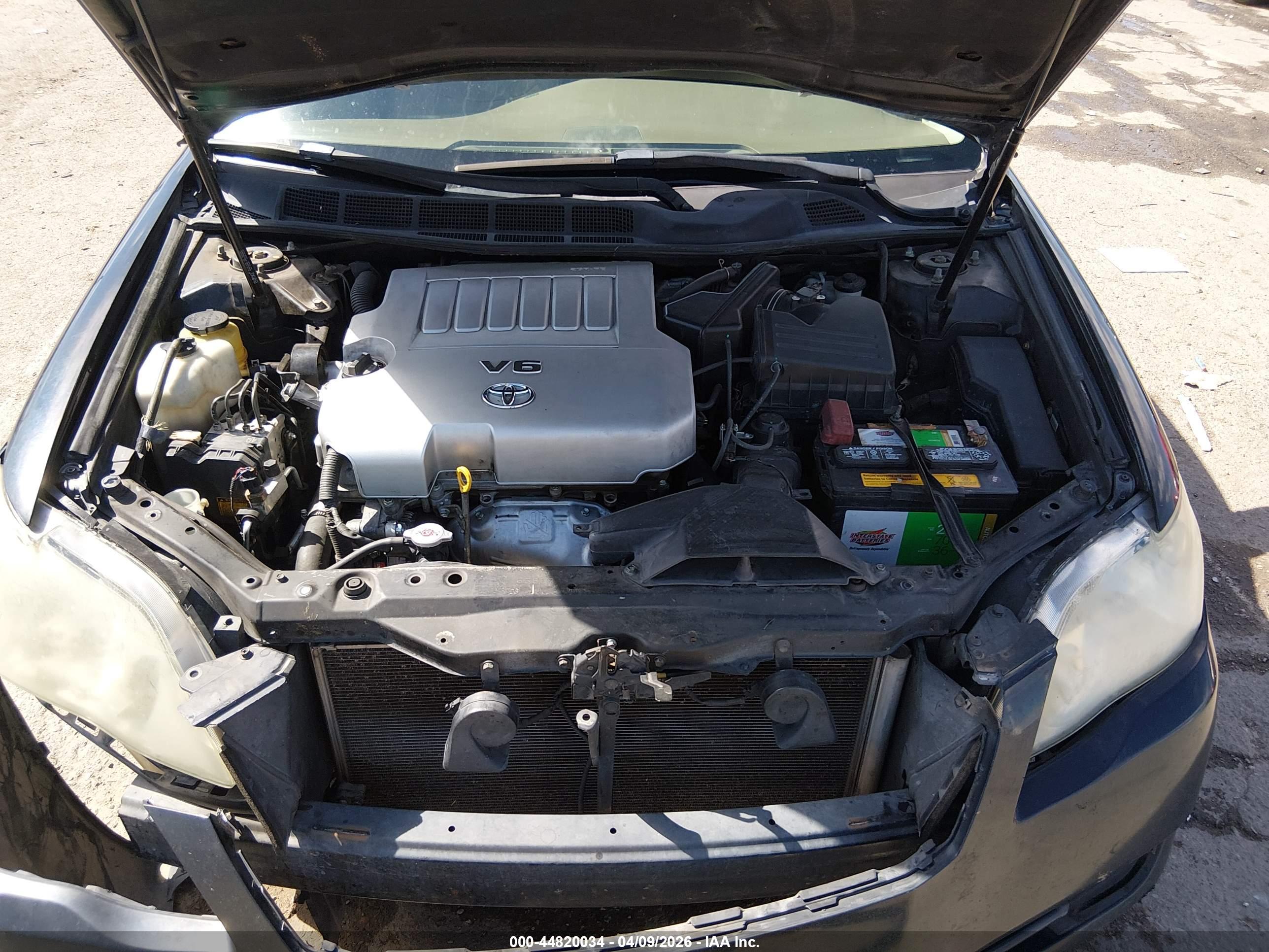 TOYOTA AVALON image 10